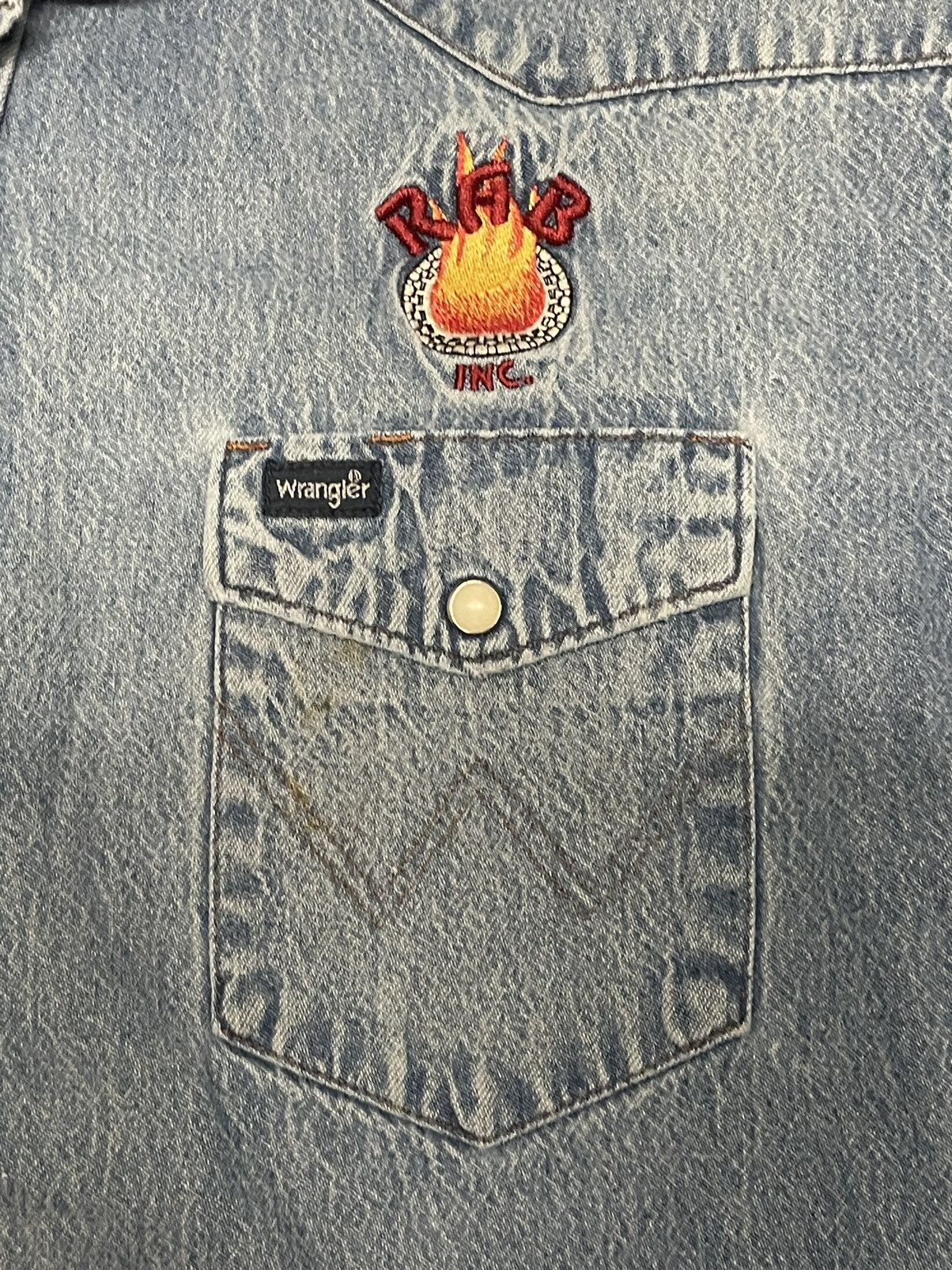 Vintage × Wrangler Vintage cowboy 90s pearl snap polo wrangler distress shirt Size US L / EU 52-54 / 3 - 11 Thumbnail