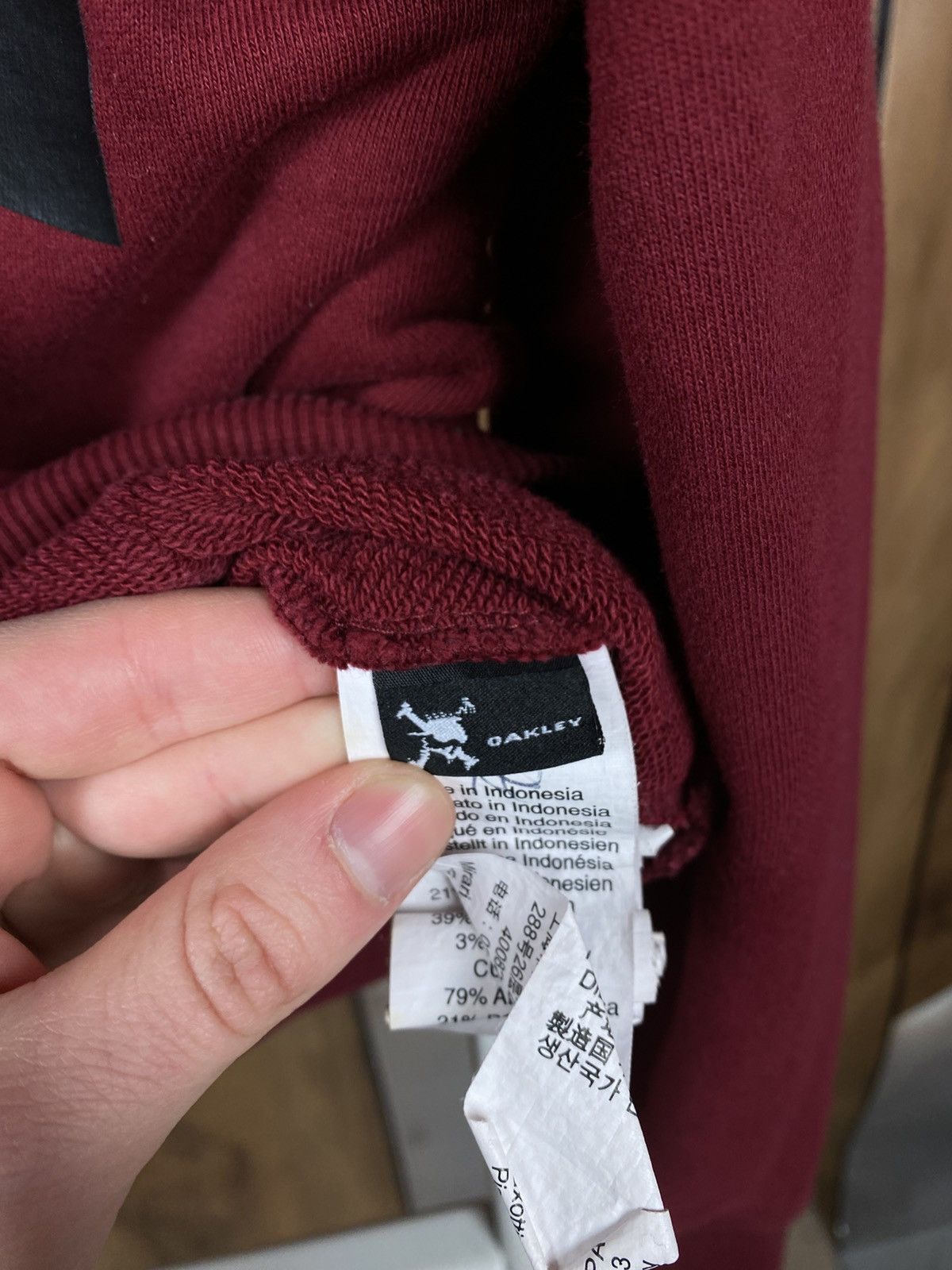 Oakley ⛰️Hoodie Oakley Big Overprint Logo Tee⛰️ Size US XL / EU 56 / 4 - 16 Thumbnail