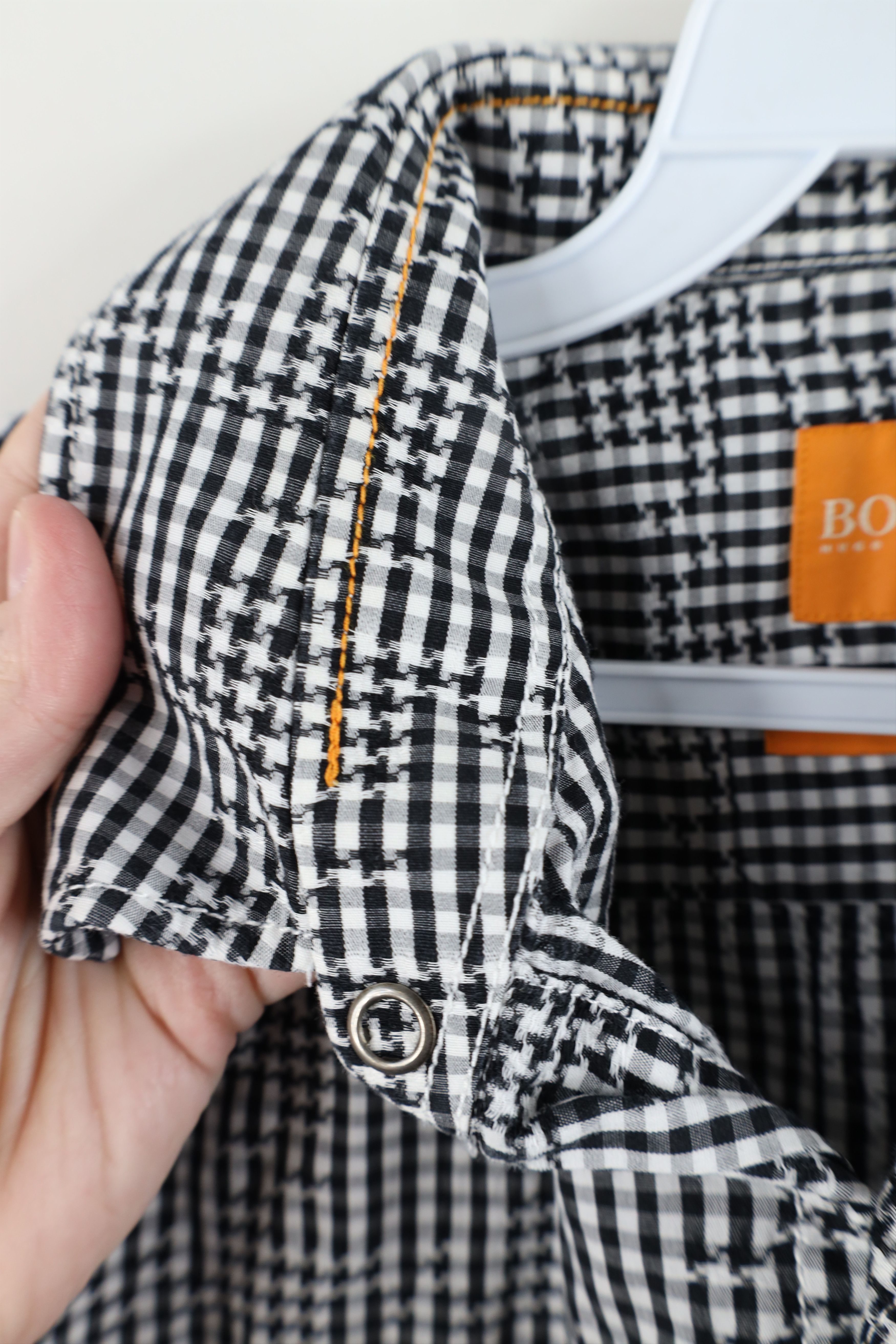 Hugo Boss × Vintage Hugo Boss Houndstooth Checkered Collared Button Shirt Black Size US S / EU 44-46 / 1 - 6 Thumbnail