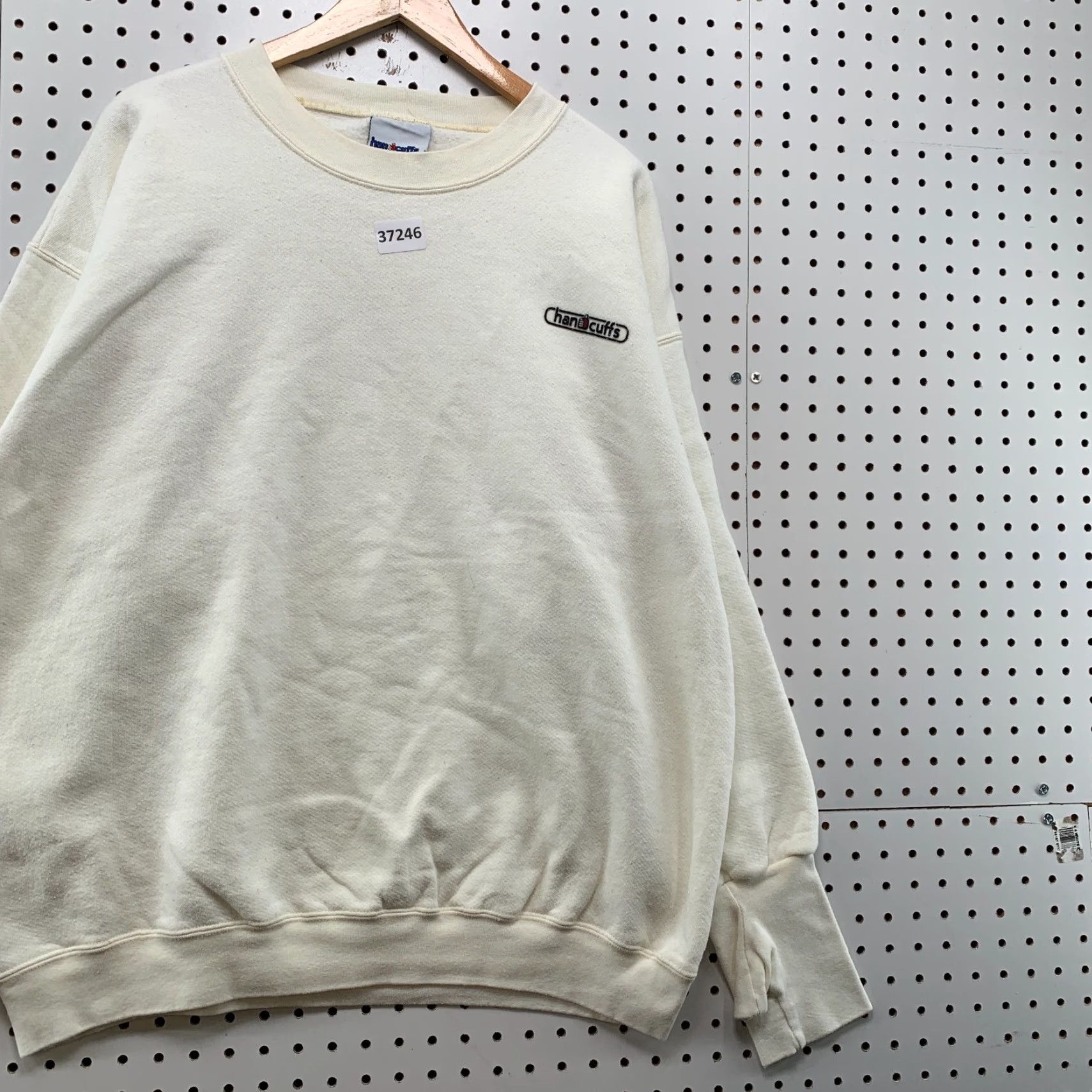 Vintage VINTAGE Handcuffs Sweatshirt Crewneck Mens XL White 90s Graphic Print Thumbholes Mens Sweatshirt 90s Men XL White Size US XL / EU 56 / 4 - 4 Thumbnail