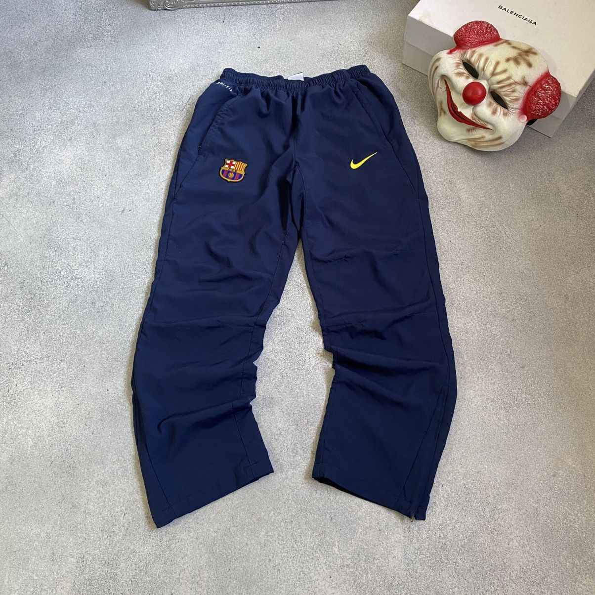 Nike Nike Vintage Barcelona Track pants Drill nylon Y2K joggers Size US 30 / EU 46 - 4 Thumbnail