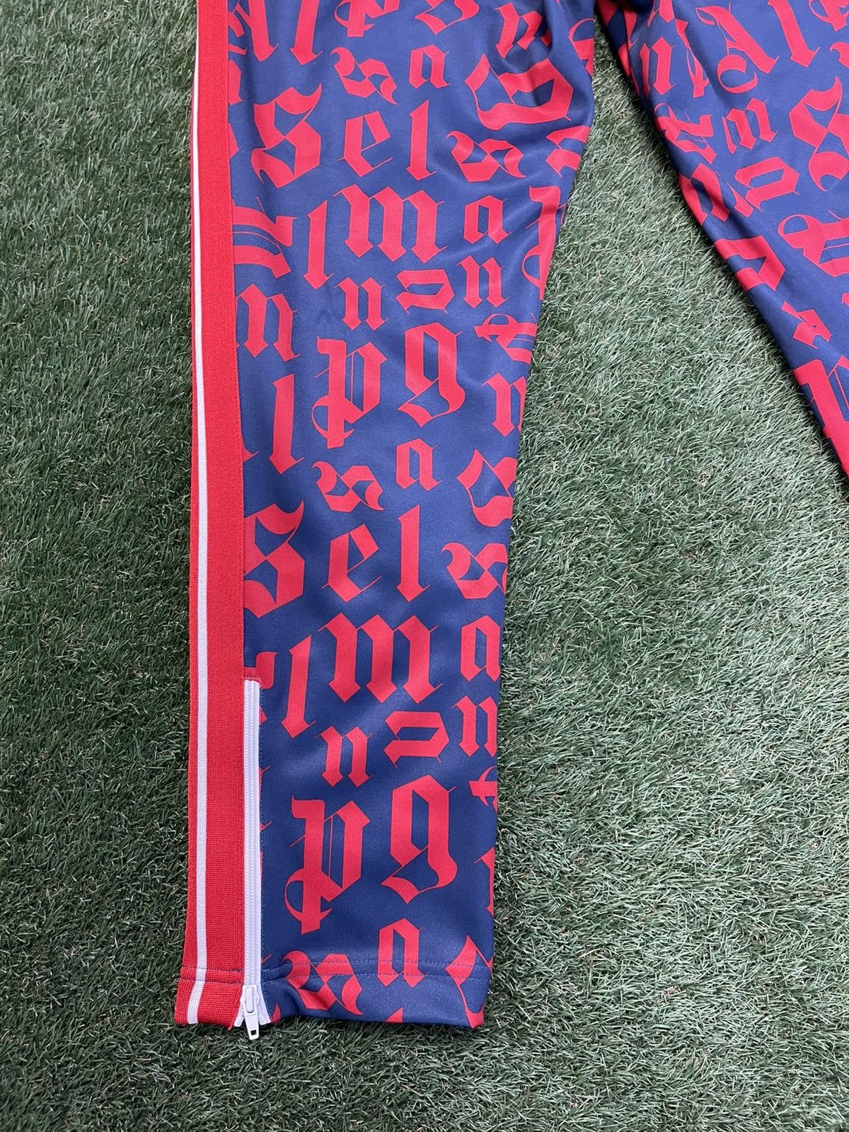 Palm Angels Size XXL - Palm Angels Monogram Sweatpants Red/Blue Size US 38 / EU 54 - 10 Thumbnail