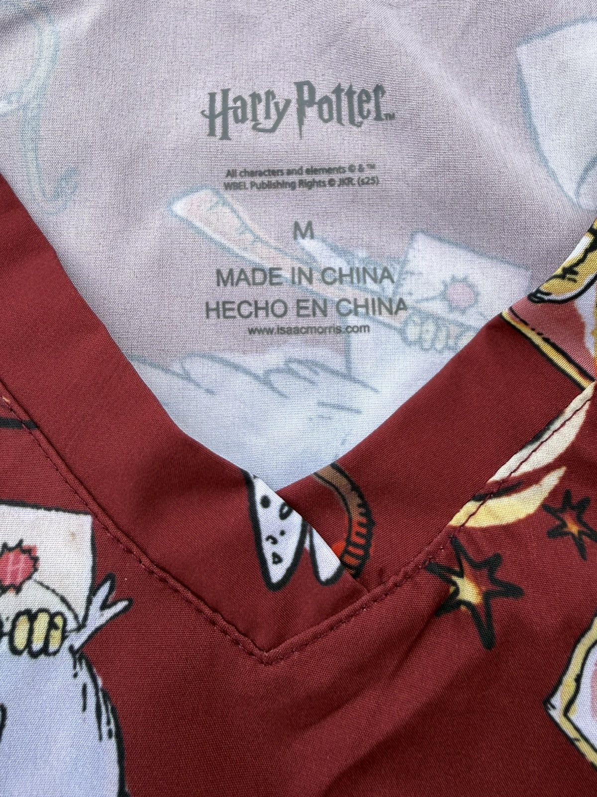 Other Harry Potter Womens Scrub Top Gryffindor Hedwig Owl Merlot Size M / US 6-8 / IT 42-44 - 9 Thumbnail