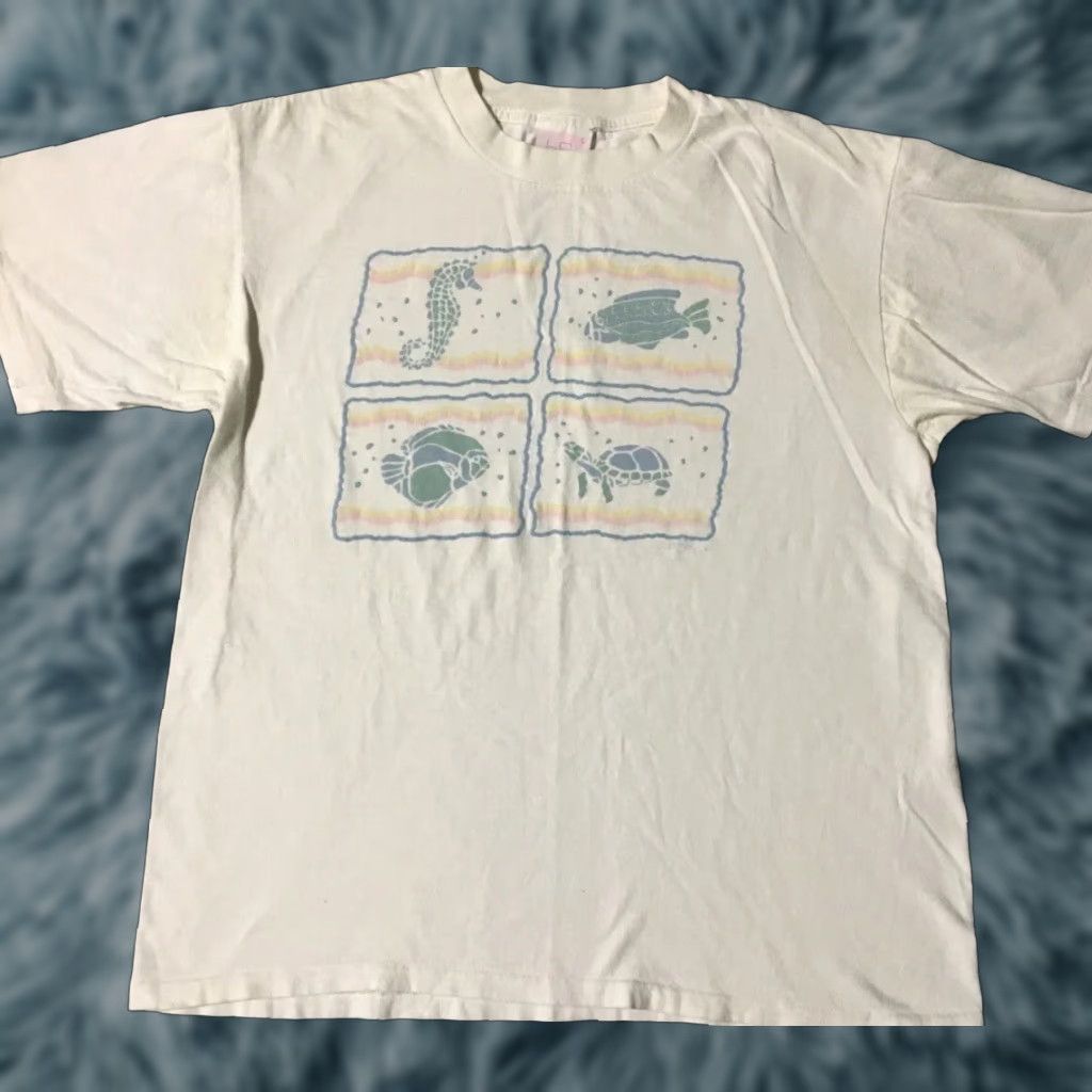 Vintage VINTAGE 90s Sea Life Faded Shirt M USA Fish Beach Nature Art Surf Grunge Hawaii 80s Shirt Mens Ocean Beach Art Fish Grunge Hawaii 90s USA Vintage Size US M / EU 48-50 / 2 - 1 Thumbnail