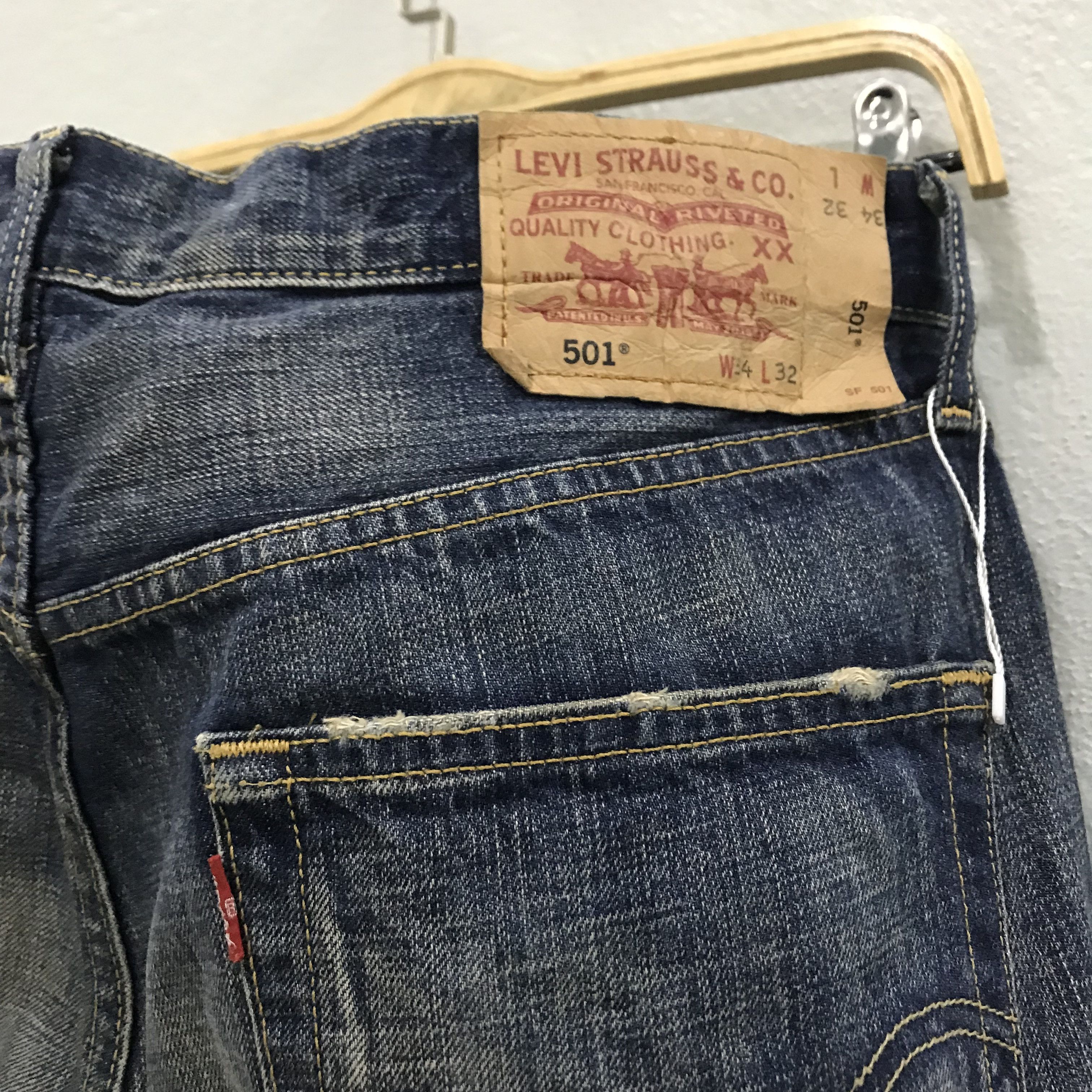 Levi's Vintage 90s Levi's 501 Distressed Faded Blue Stone Washed Size US 34 / EU 50 - 11 Thumbnail