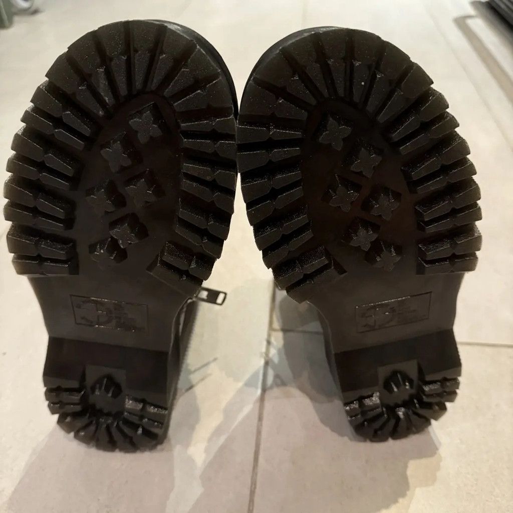 Dr. Martens × Rick Owens Rick Owens x Dr. Martens Drkshdw Size US 7 / EU 40 - 8 Thumbnail