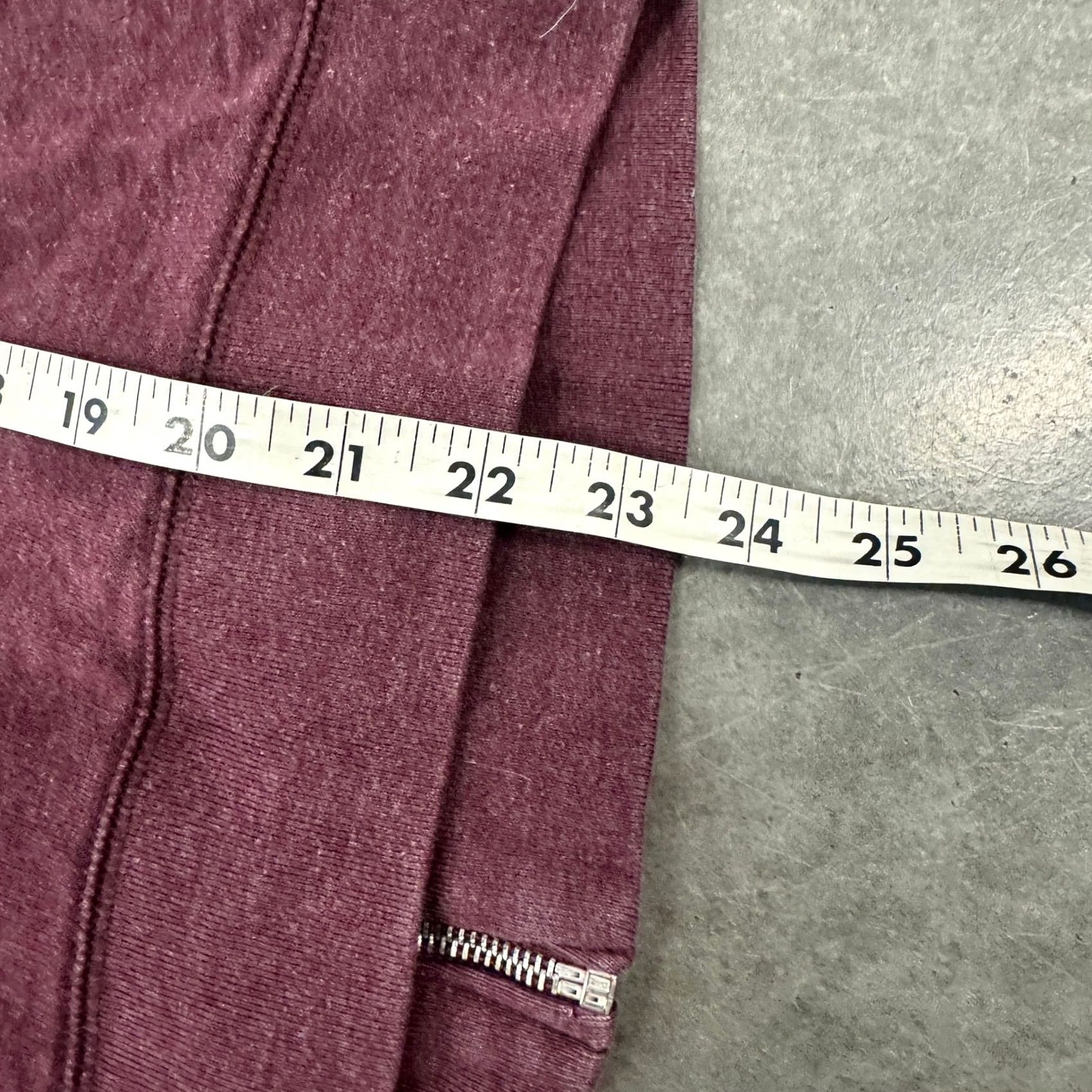 Victoria's Secret VINTAGE Victoria's Secret PINK Sequin Maroon Full Zip Hoodie Sweatshirt L Womens Size L / US 10 / IT 46 - 5 Thumbnail
