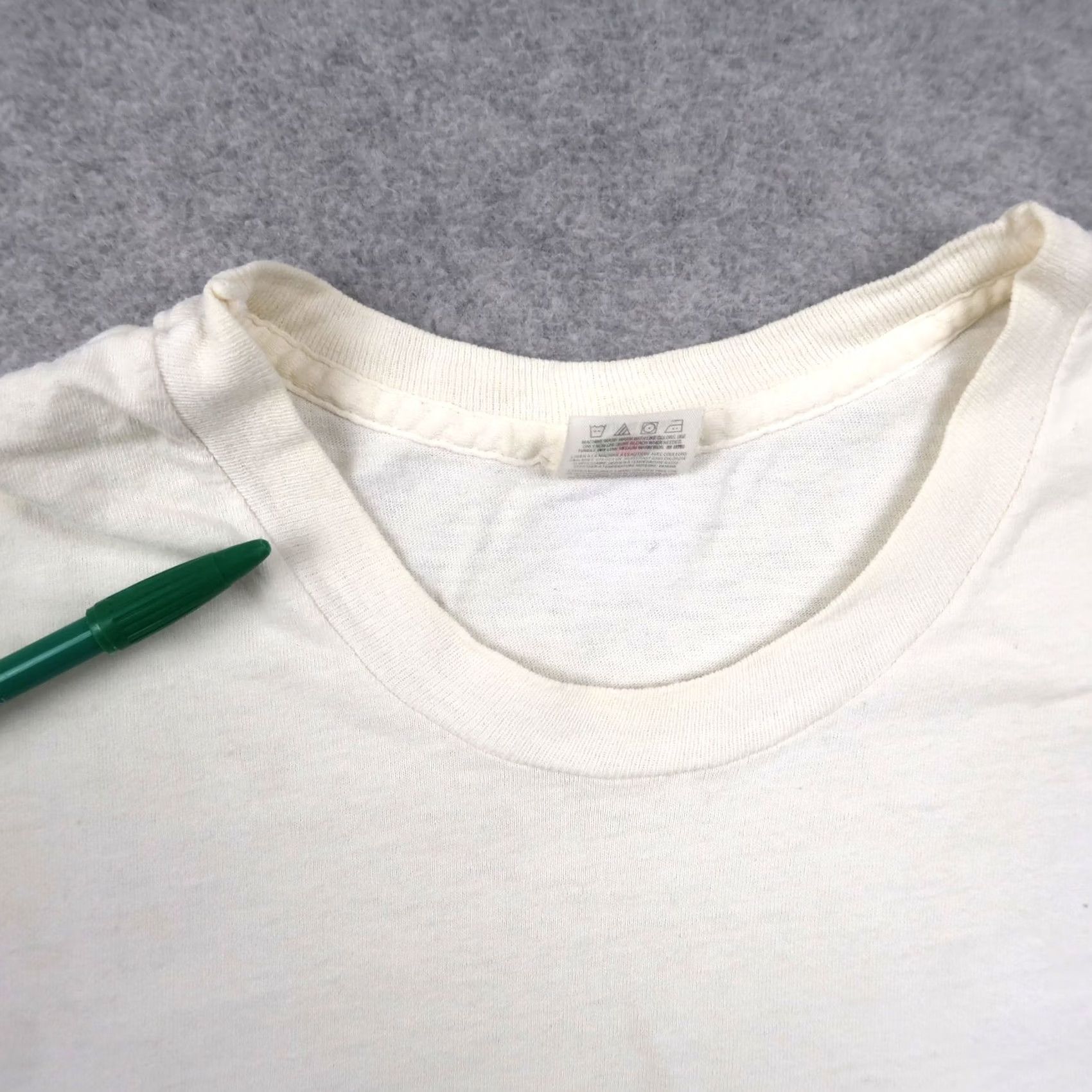 Fruit Of The Loom VINTAGE Fruit Of The Loom White Pocket T-Shirt Mens XL Shirt Regular Crew Neck Short Sleeve 1990s 90s USA USA Boys? Size US XL / EU 56 / 4 - 7 Thumbnail