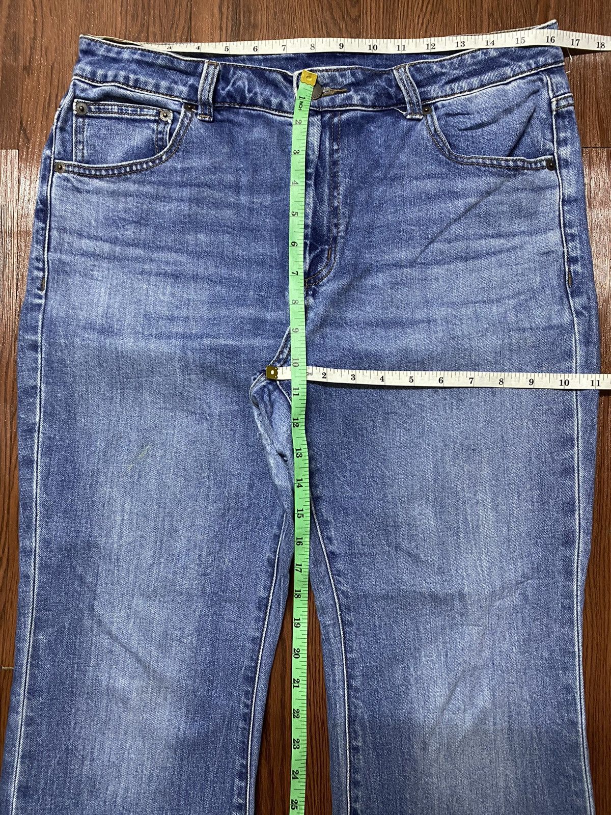Japanese Brand Vintage Japanese Brand Blue Wash Flare Jeans Size US 32 / EU 48 - 14 Thumbnail