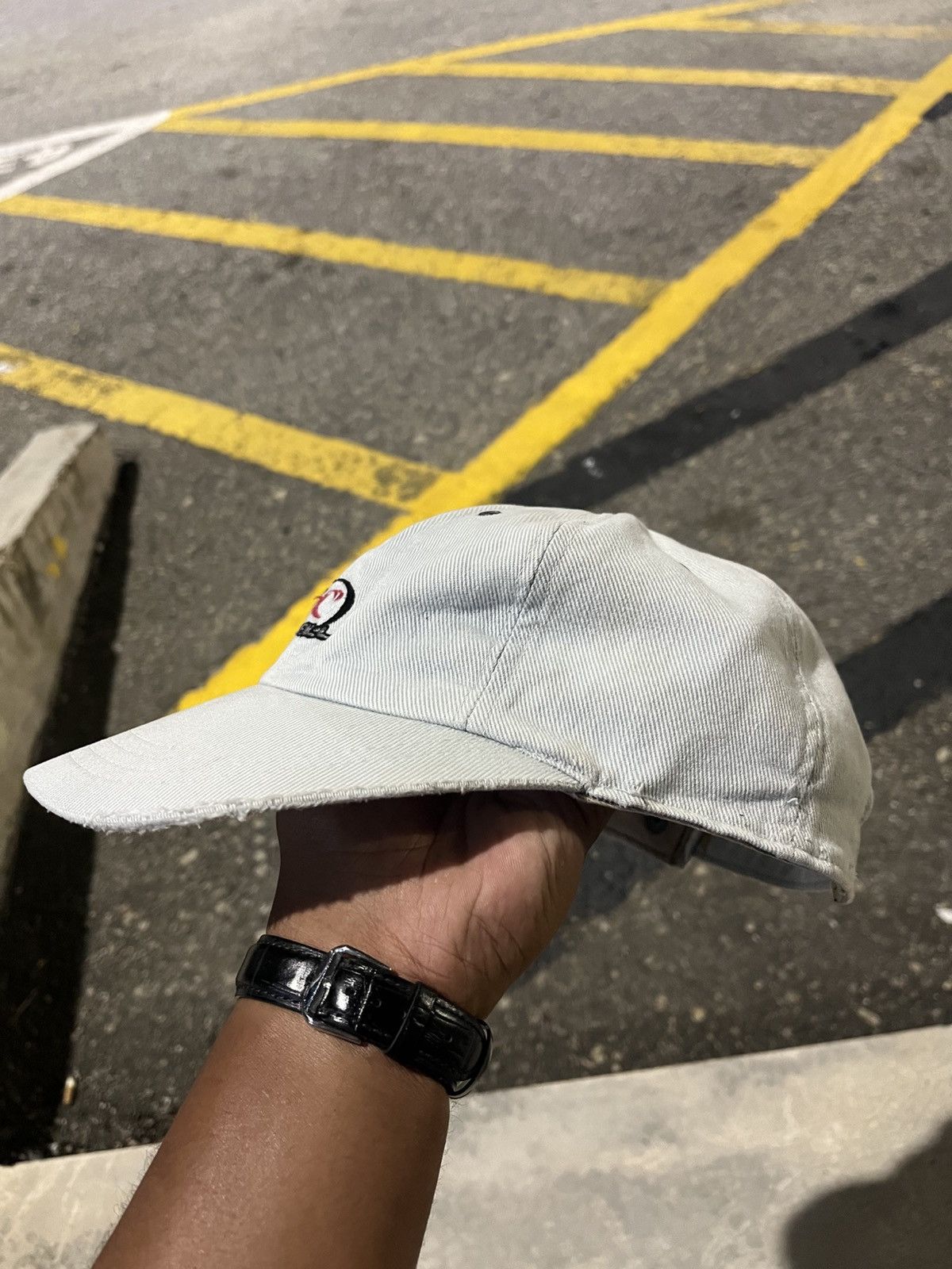 O'Neill × Vintage Vintage Trashed Oneill Size ONE SIZE - 4 Thumbnail