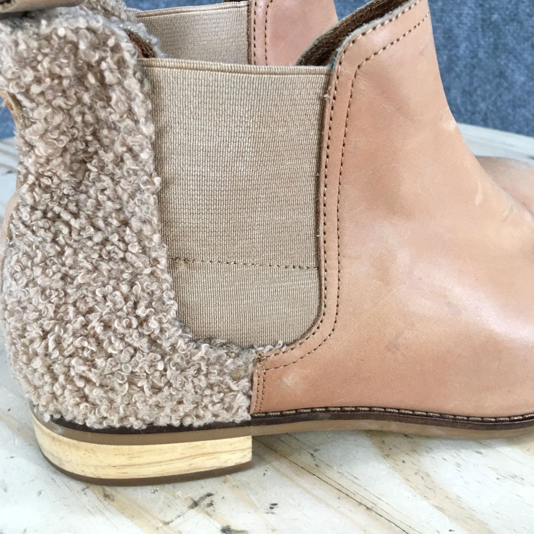 Toms TOMS Boots Womens 8.5 Ella Casual Pull On Chelsea Ankle Bootie Brown Leather Boots Ella 8.5 Womens Brown Leather Casual Chelsea Bootie Size US 9 / IT 39 - 5 Thumbnail