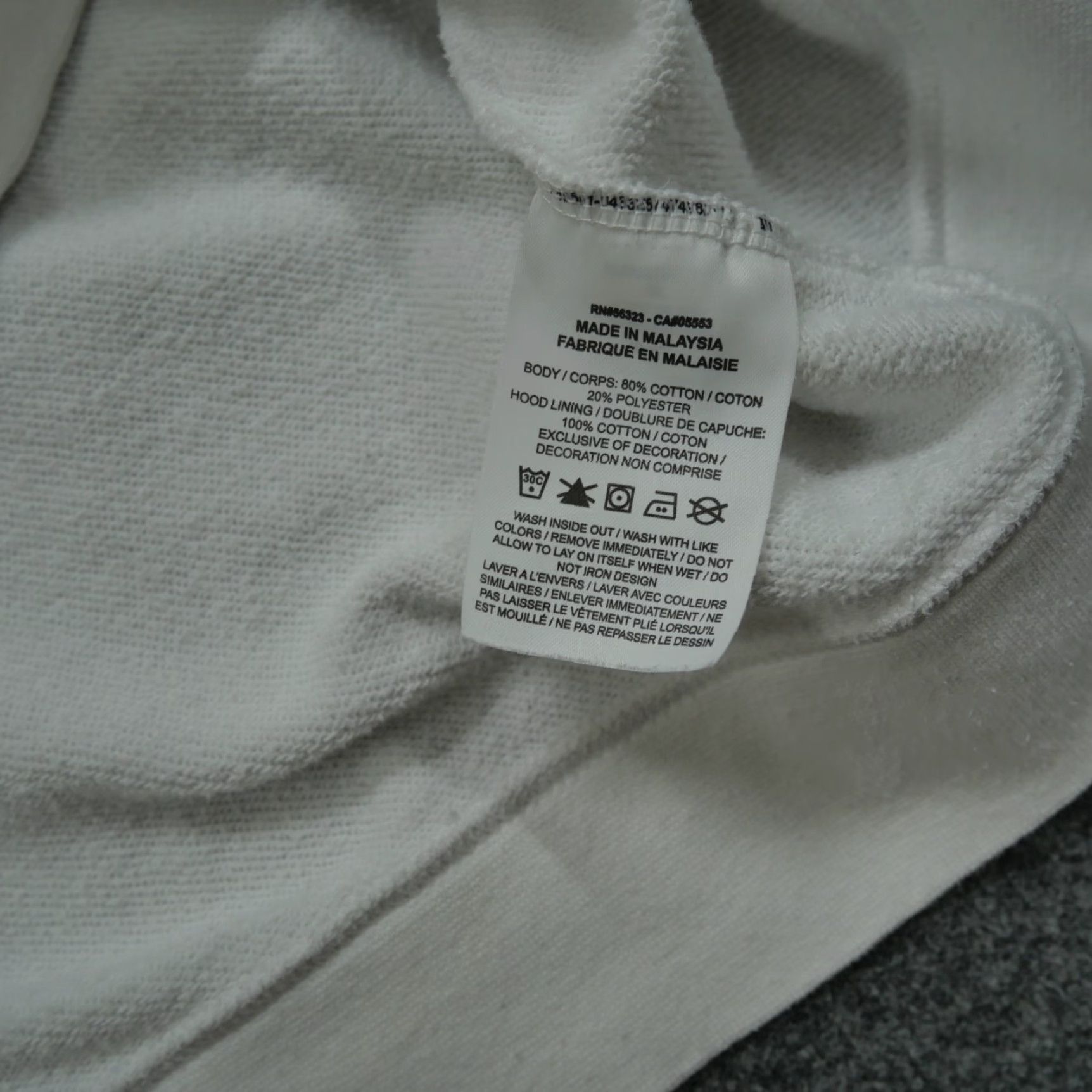 Nike VINTAGE Nike Hoodie Womens XL White Pullover Kangaroo Pocket Rainbow Script Spell Out Size XL / US 12-14 / IT 48-50 - 7 Thumbnail