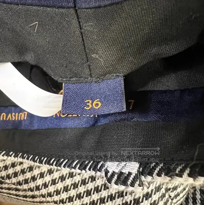 Louis Vuitton Louis Vuitton Casual Cotton Pants for Women . Size 23" - 6 Thumbnail
