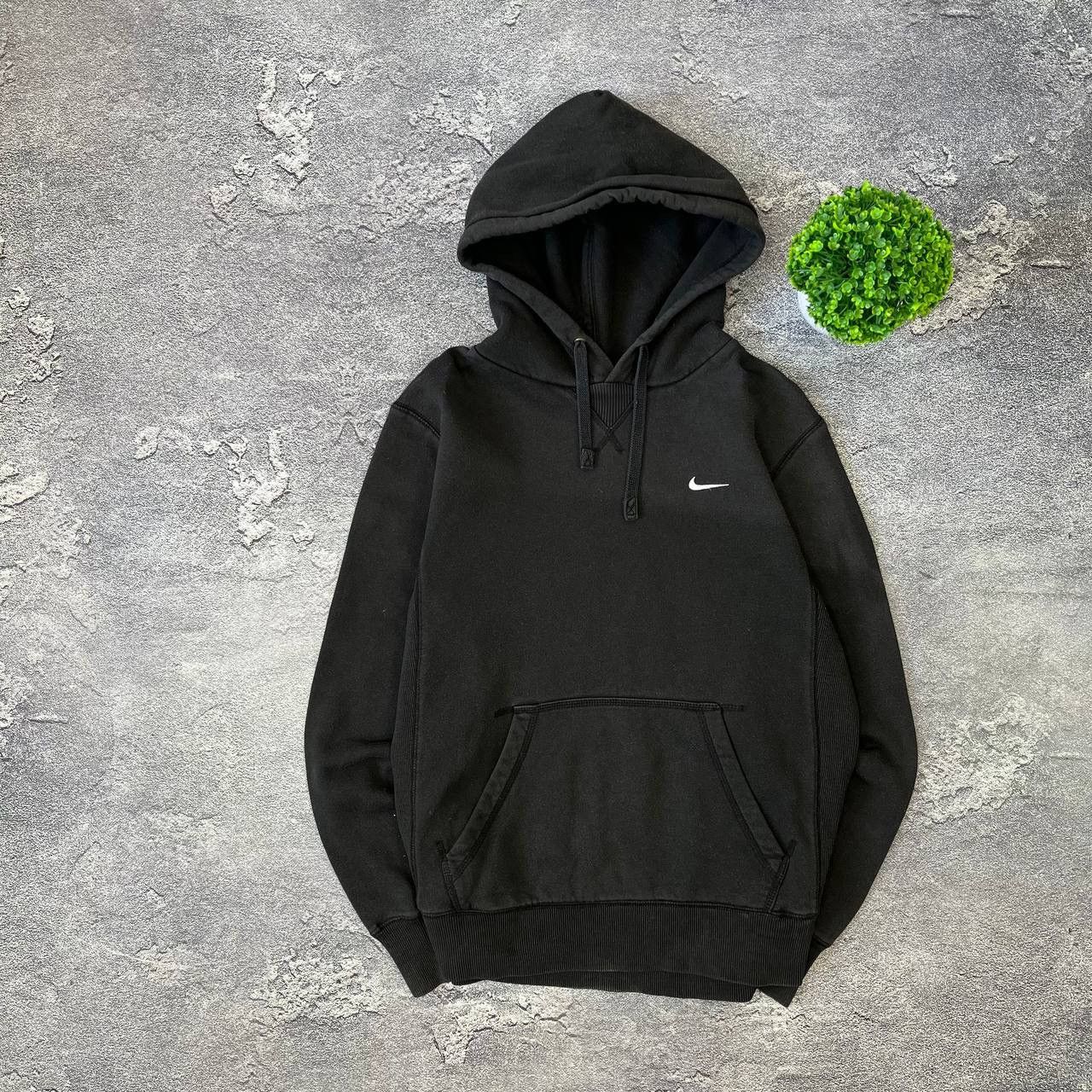 Nike Vintage Nike Sportswear Swoosh Basic Black Hoodie Size US M / EU 48-50 / 2 - 1 Thumbnail