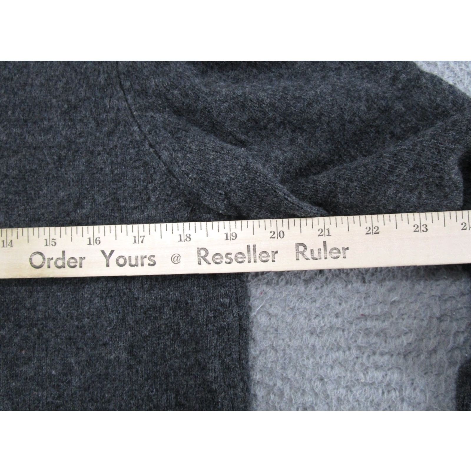 Old Navy VINTAGE Old Navy Sweater Pullover Women's Gray 100% Lambswool Size L Knit Size L / US 10 / IT 46 - 5 Thumbnail