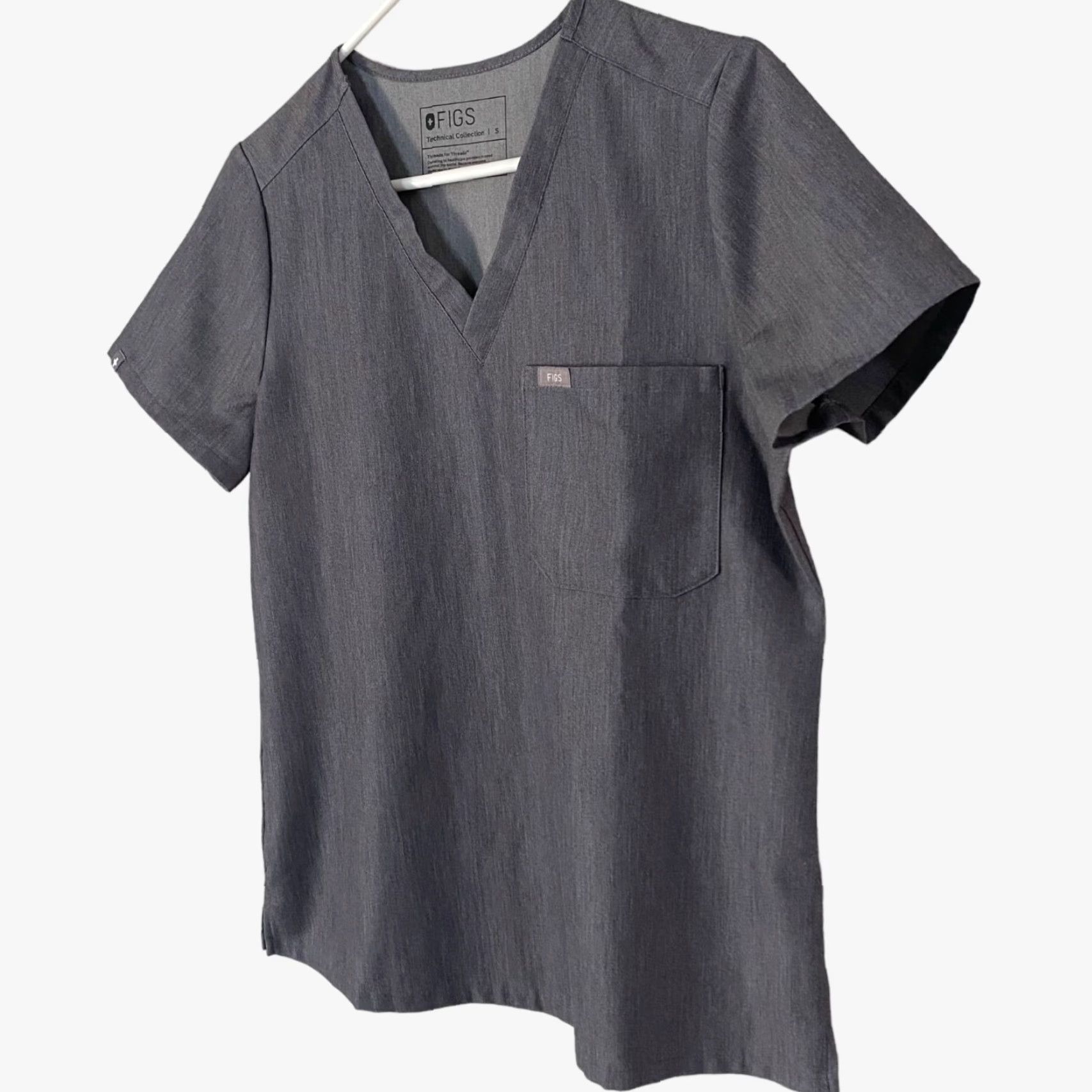 Vintage FIGS Catarina Technical Scrub Top Graphite Gray V-Neck Short-Sleeve S Women Size US S / EU 44-46 / 1 - 2 Thumbnail