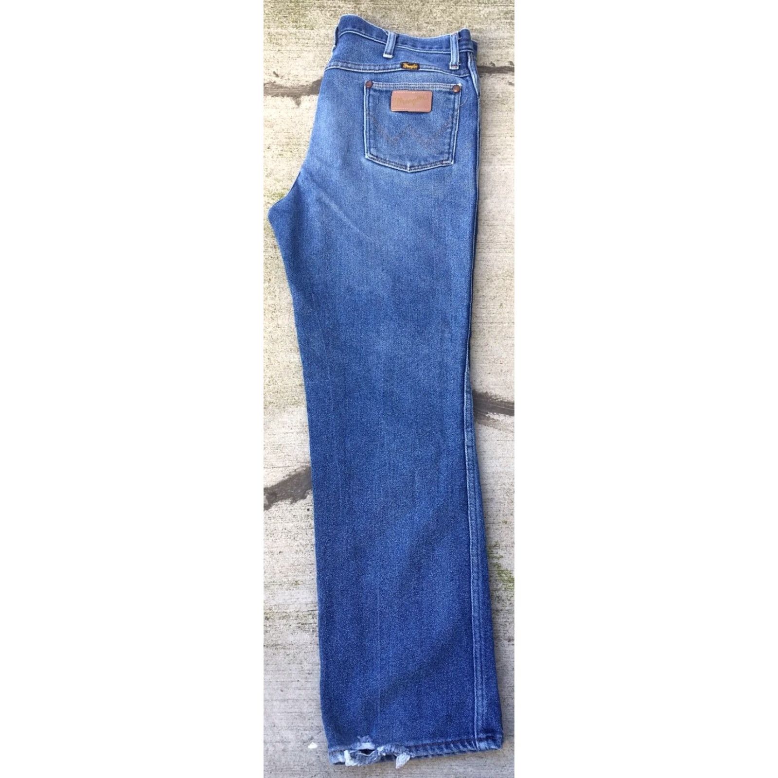 Wrangler VINTAGE Wrangler Jeans Made in USA Sz 38 37" Waist Blue Polycotton Zip zipper fly Regular Famous Wrangler 90s style Mens Girls Boys Size US 37 - 4 Thumbnail