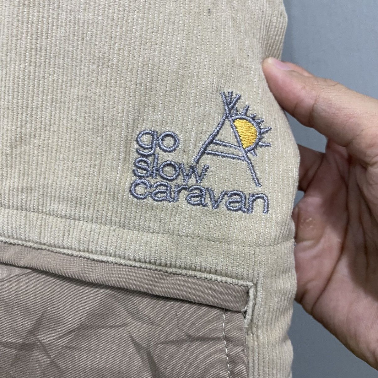 go slow caravan Go Slow Caravan Japan Gorpcore Corduroy Hooded Puffer Jacket Size US L / EU 52-54 / 3 - 10 Thumbnail