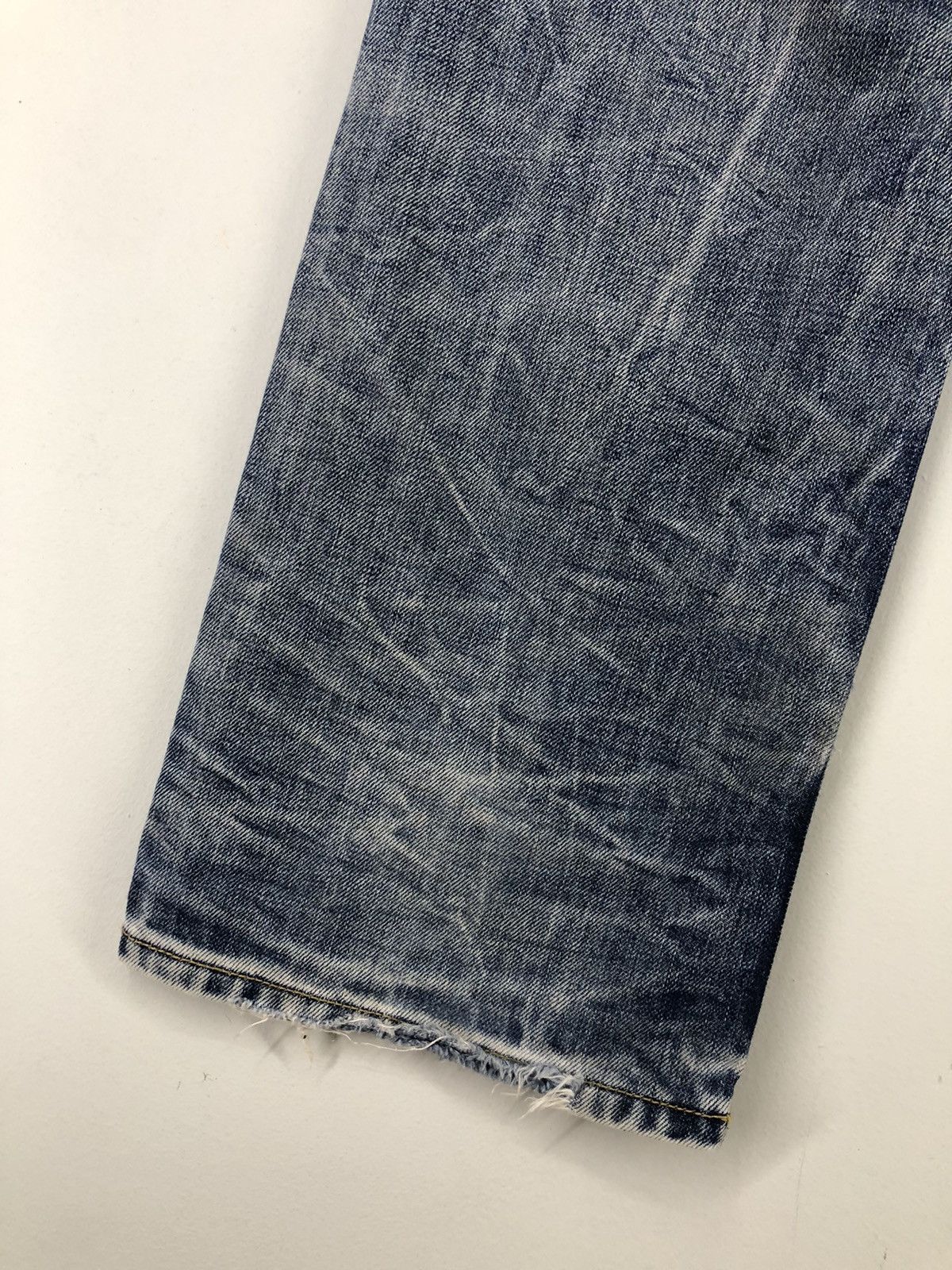 Diesel Vintage Diesel Larkee Distressed Stone Wash Jeans Size US 32 / EU 48 - 17 Thumbnail