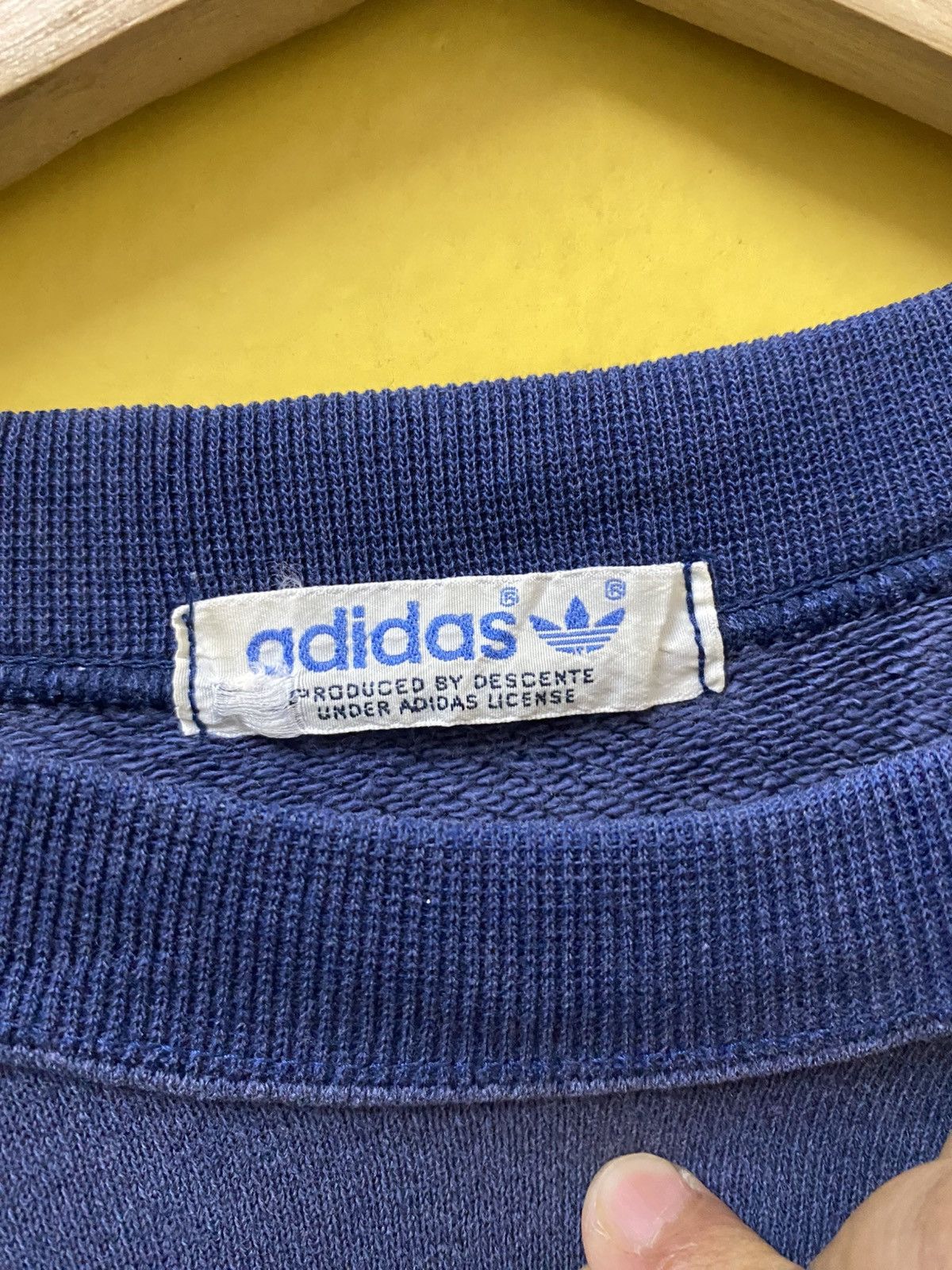 Adidas Adidas Sweatshirt Crewneck Tee Size US L / EU 52-54 / 3 - 4 Thumbnail