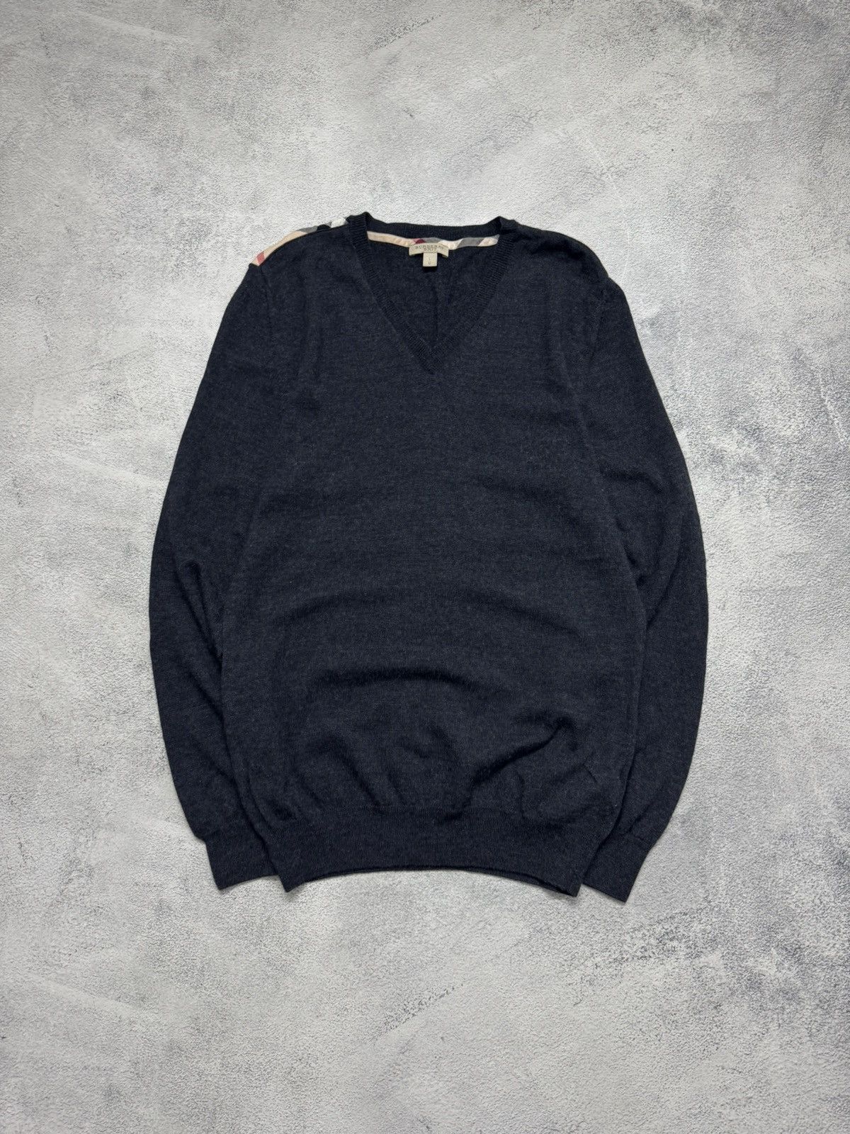 Burberry Vintage Burberry Brit Jumper Navy Cashmere Knitted Pullover Size US L / EU 52-54 / 3 - 1 Thumbnail