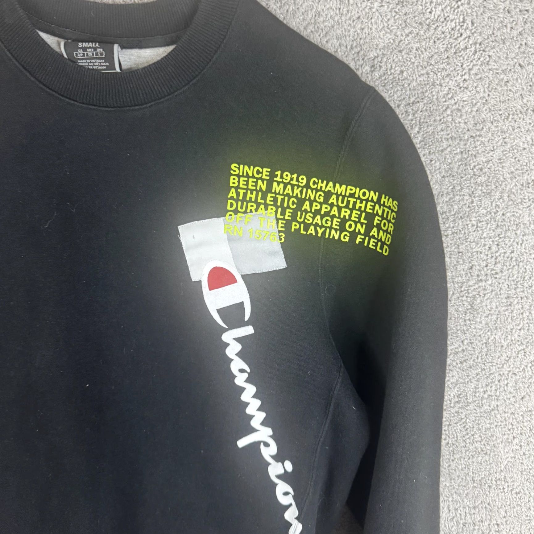 Champion Champion Sweatshirt Mens Small Black Fleece Crewneck Graphic Pullover Logo Size US S / EU 44-46 / 1 - 4 Thumbnail