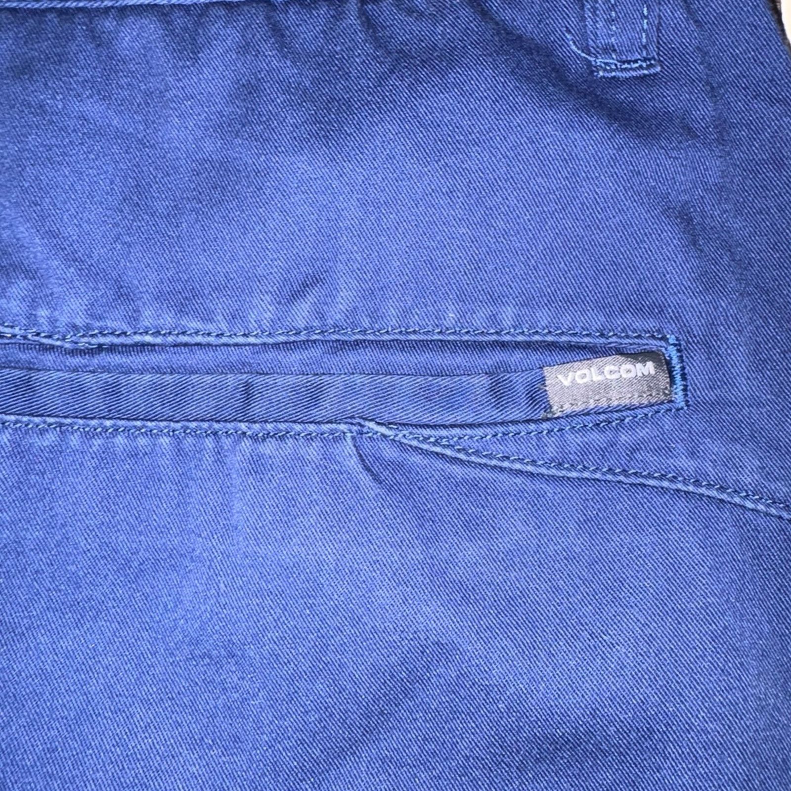Volcom Volcom stone Shorts size 36 blue chino men’s Size US 36 / EU 52 - 5 Thumbnail