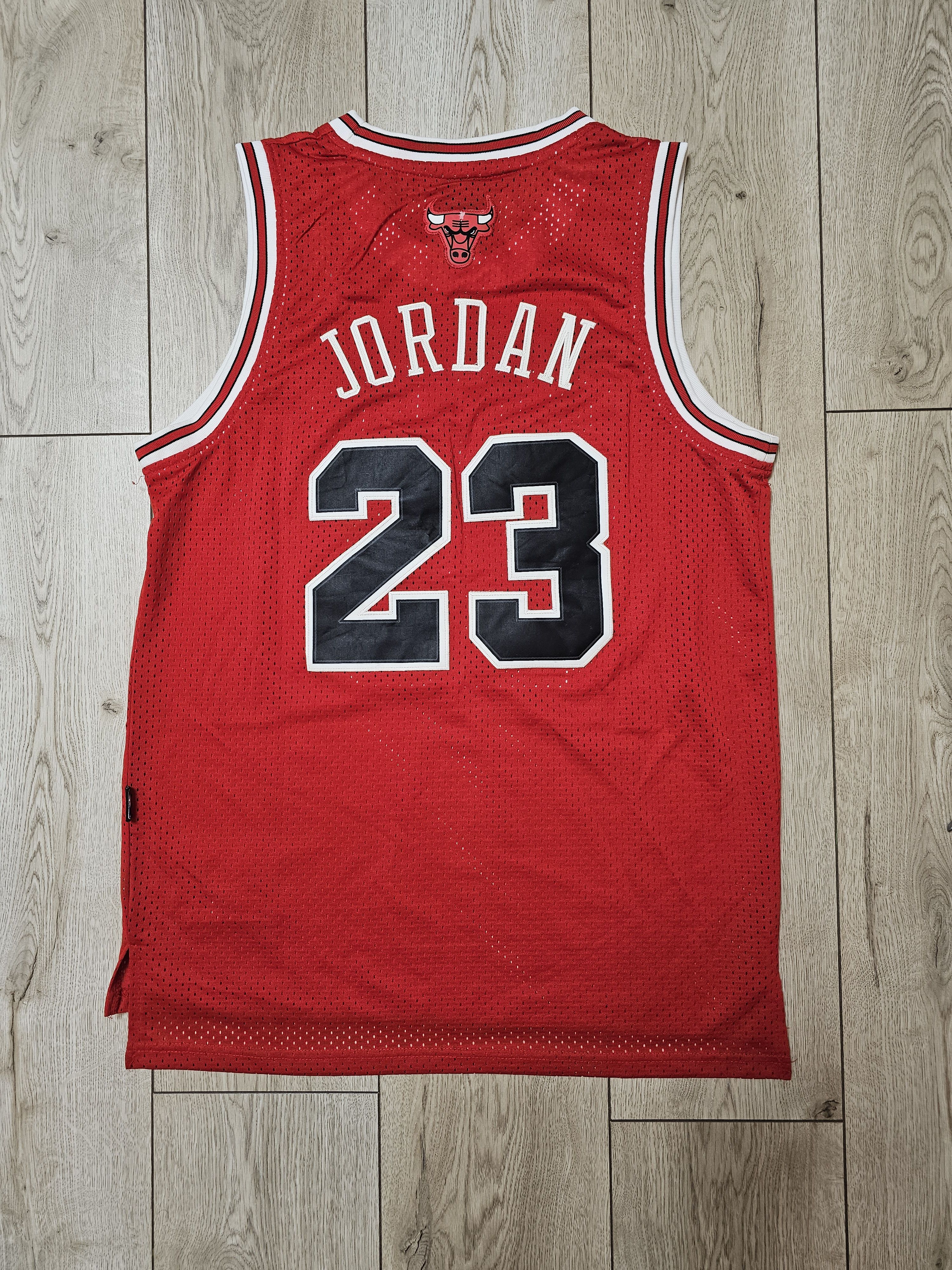 Vintage CHICAGO BULLS NIKE VINTAGE JORDAN JERSEY BASKETBALL SHIRT Size US M / EU 48-50 / 2 - 2 Thumbnail