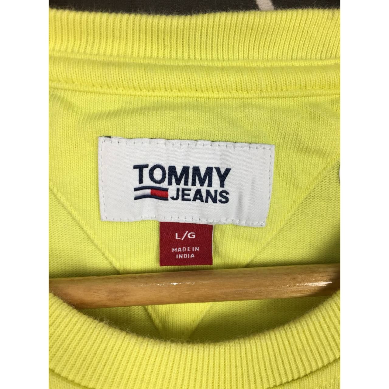 Tommy Hilfiger × Vintage Tommy Jeans Tommy Hilfiger Embroidered Logo Essential Tee Size US L / EU 52-54 / 3 - 13 Thumbnail