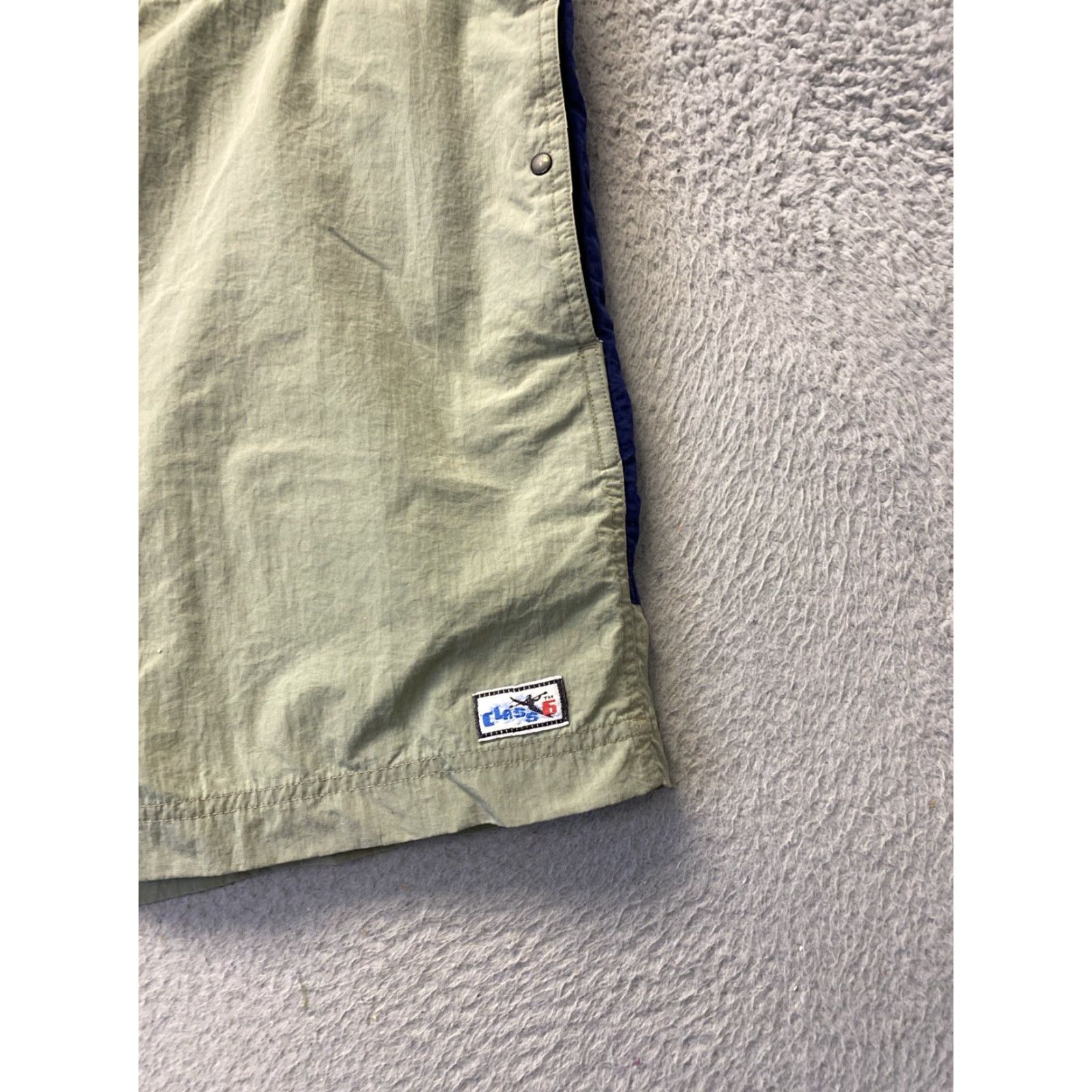 Olive VINTAGE Oregon Shorts Mens M Olive Green Casual Surf Baggies Lined Pockets 80s 90s Size US 31 - 2 Thumbnail