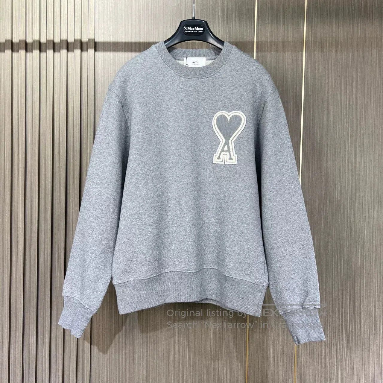 AMI Ami Gray Embroidered Heart Sweatshirt. Size M / US 6-8 / IT 42-44 - 1 Thumbnail