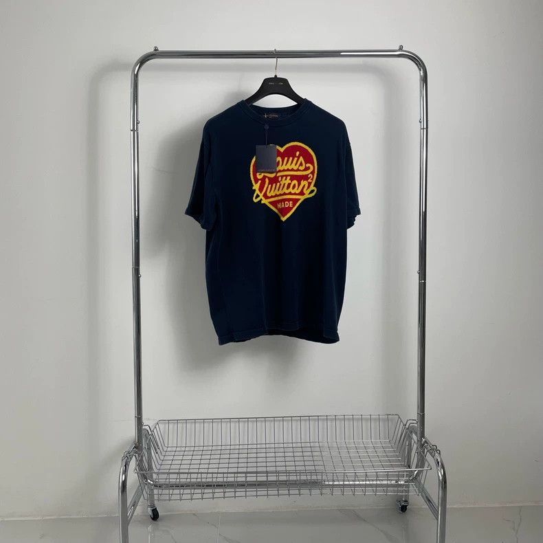 Louis Vuitton Louis Vuitton Nigo collaboration heart short-sleeve shirt Size US L / EU 52-54 / 3 - 1 Thumbnail