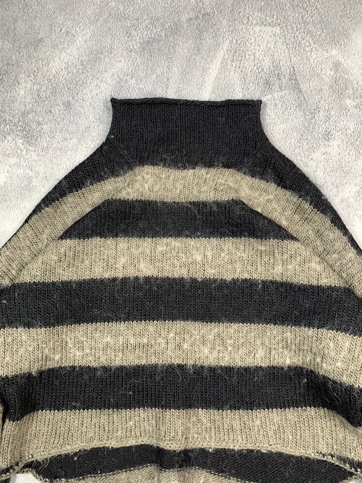 Japanese Brand × Vintage Vintage Y2K striped cropped sweater streetwear size M Size M / US 6-8 / IT 42-44 - 5 Thumbnail