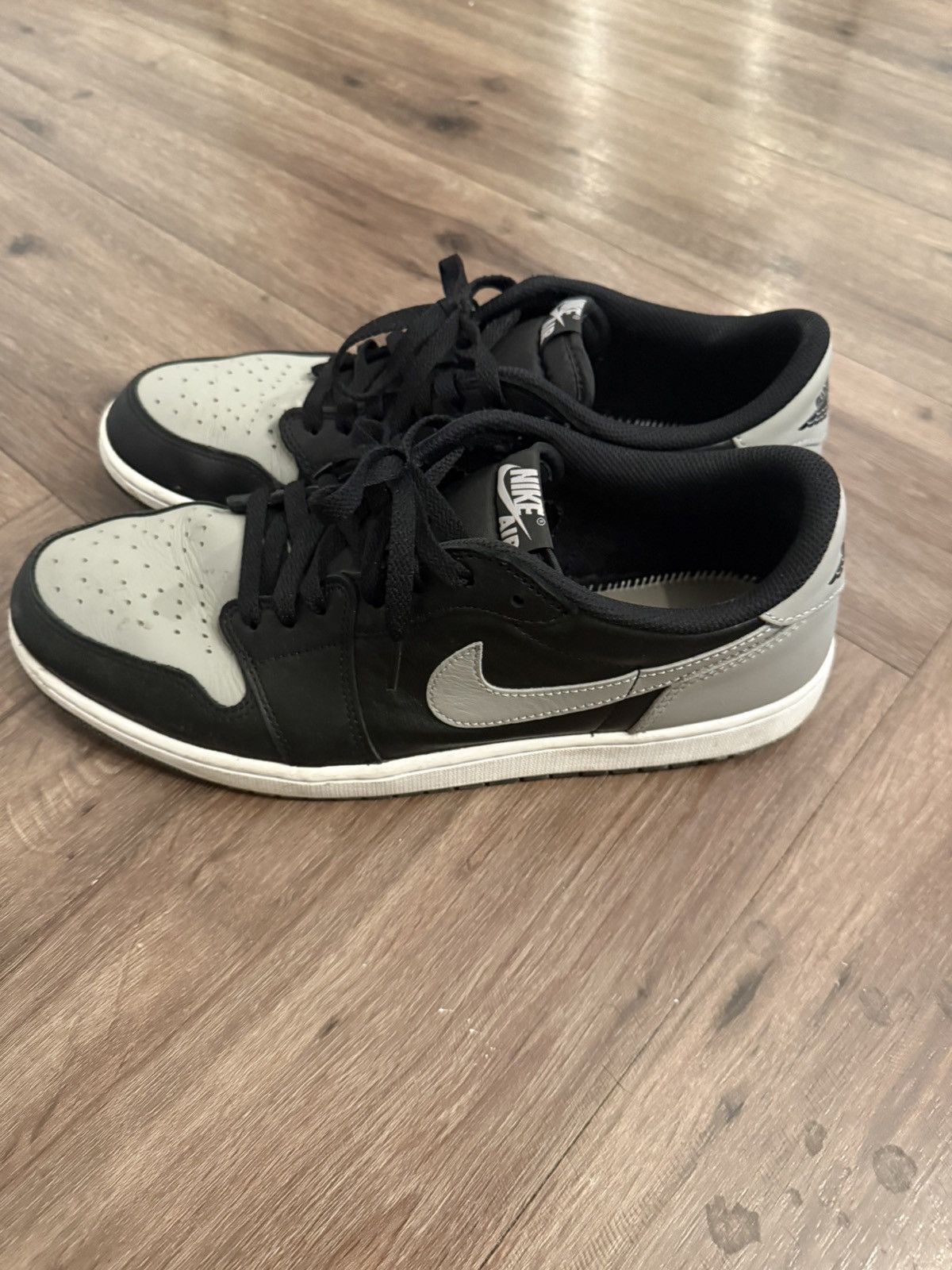 Nike Jordan 1 Low og shadow 2024 Size US 13 / EU 46 - 4 Thumbnail
