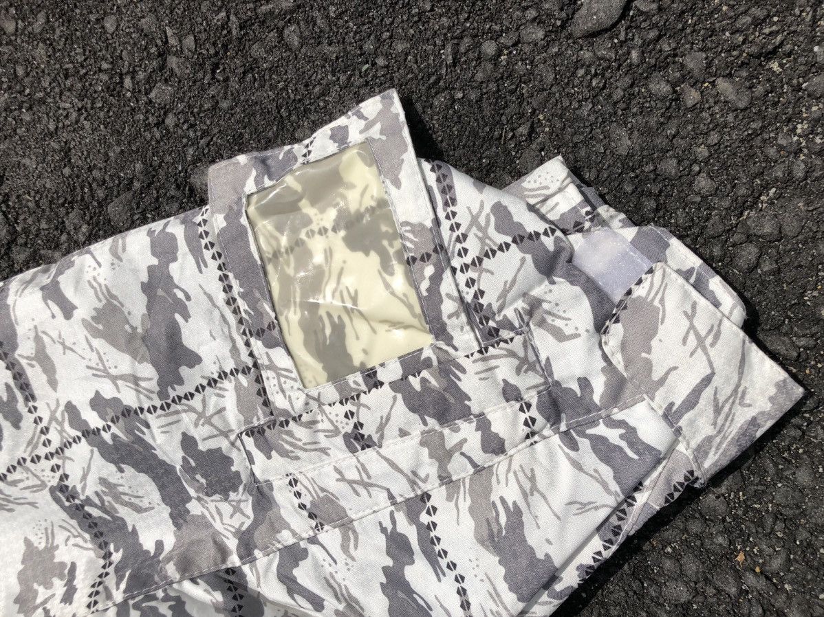 Japanese Brand Japanese Brands Kissmark Camo Colourway Ski Jacket Size US L / EU 52-54 / 3 - 13 Thumbnail