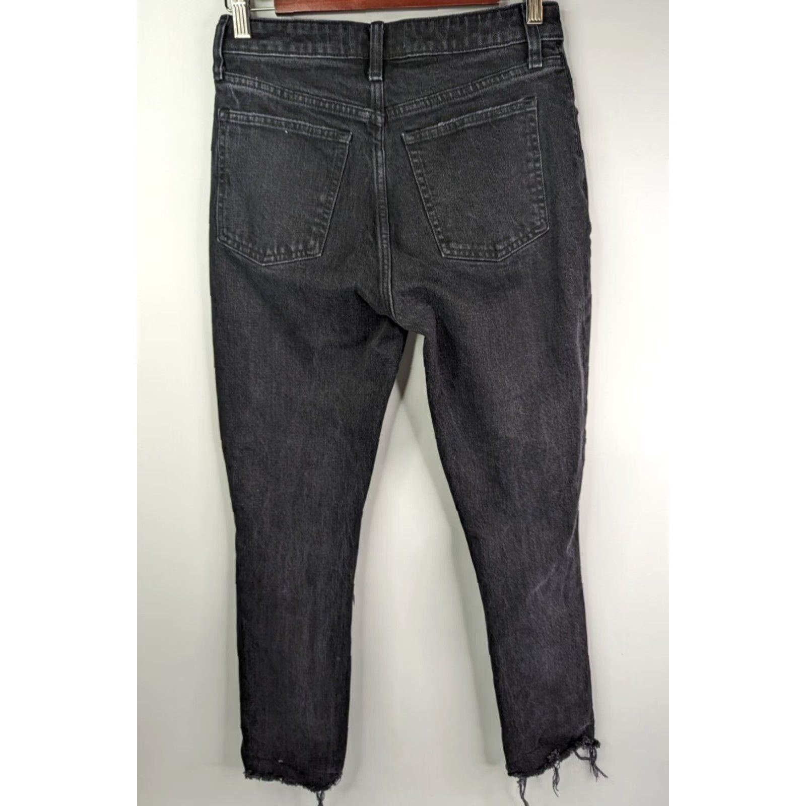 Abercrombie & Fitch Abercrombie & Fitch Curve Love The Skinny High Rise Black Distressed Jeans 26/2s Size 26" / US 2 / IT 38 - 4 Thumbnail