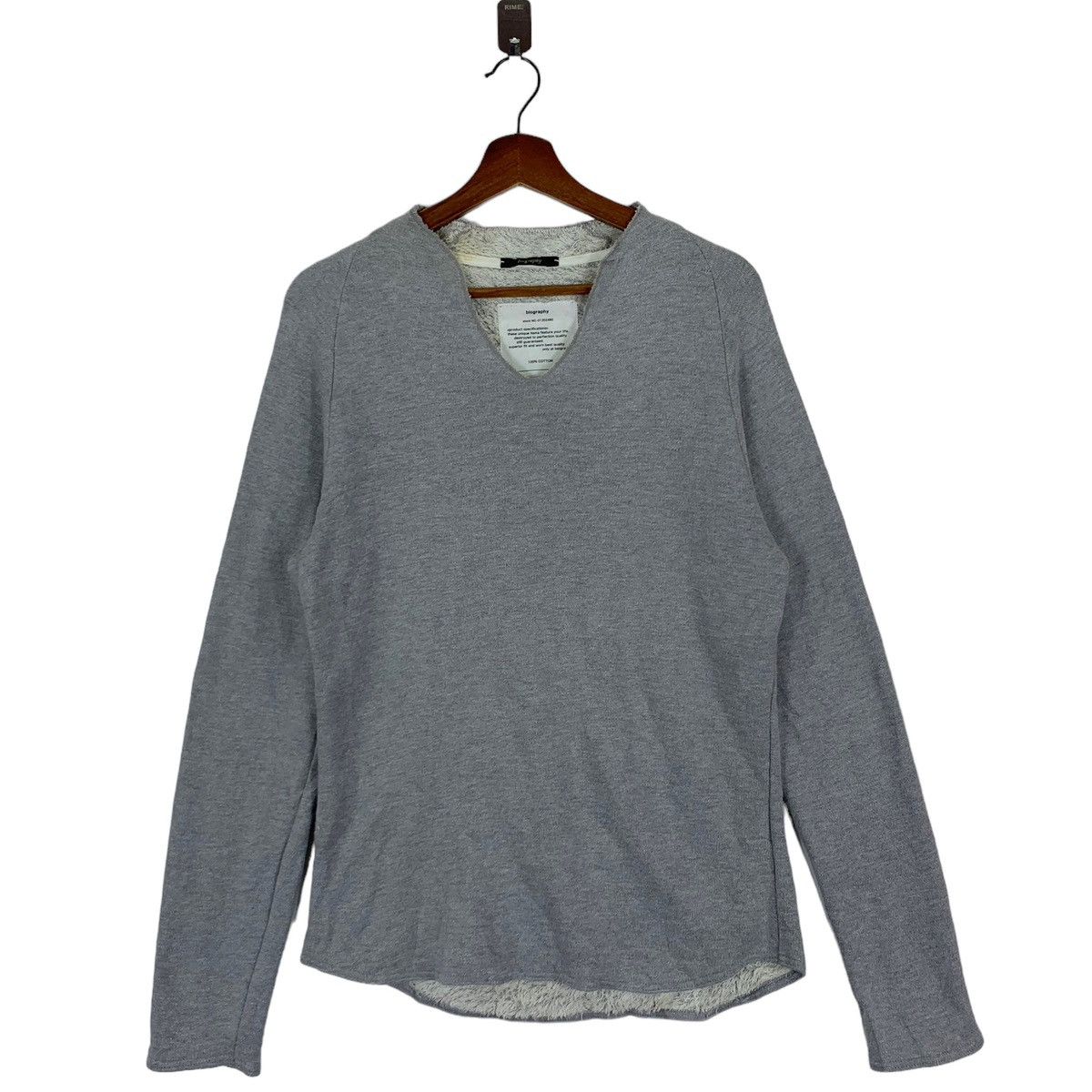 image of Biography Wear Vintage Biography Sweater Made In Japan in Grey, Men's (Size Medium)