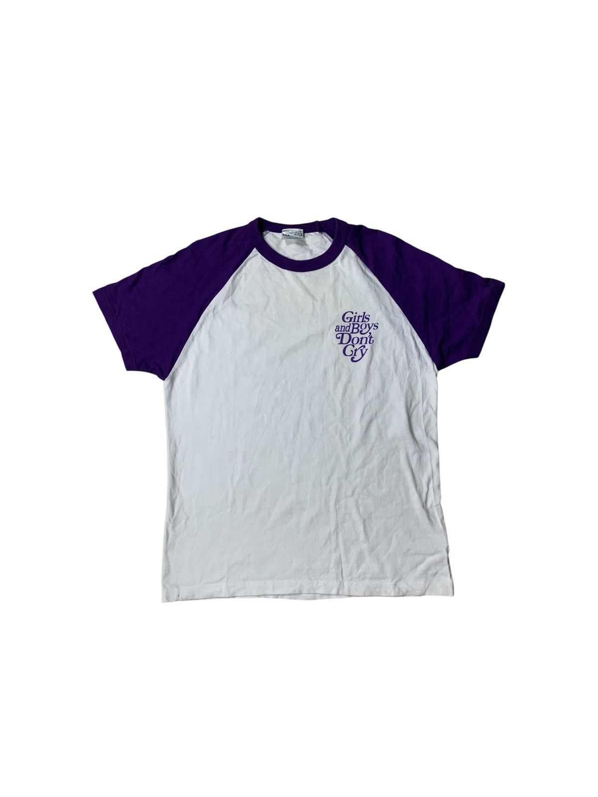 Girls Don't Cry Girls and boys don’t cry raglan t-shirt Size US L / EU 52-54 / 3 - 2 Thumbnail