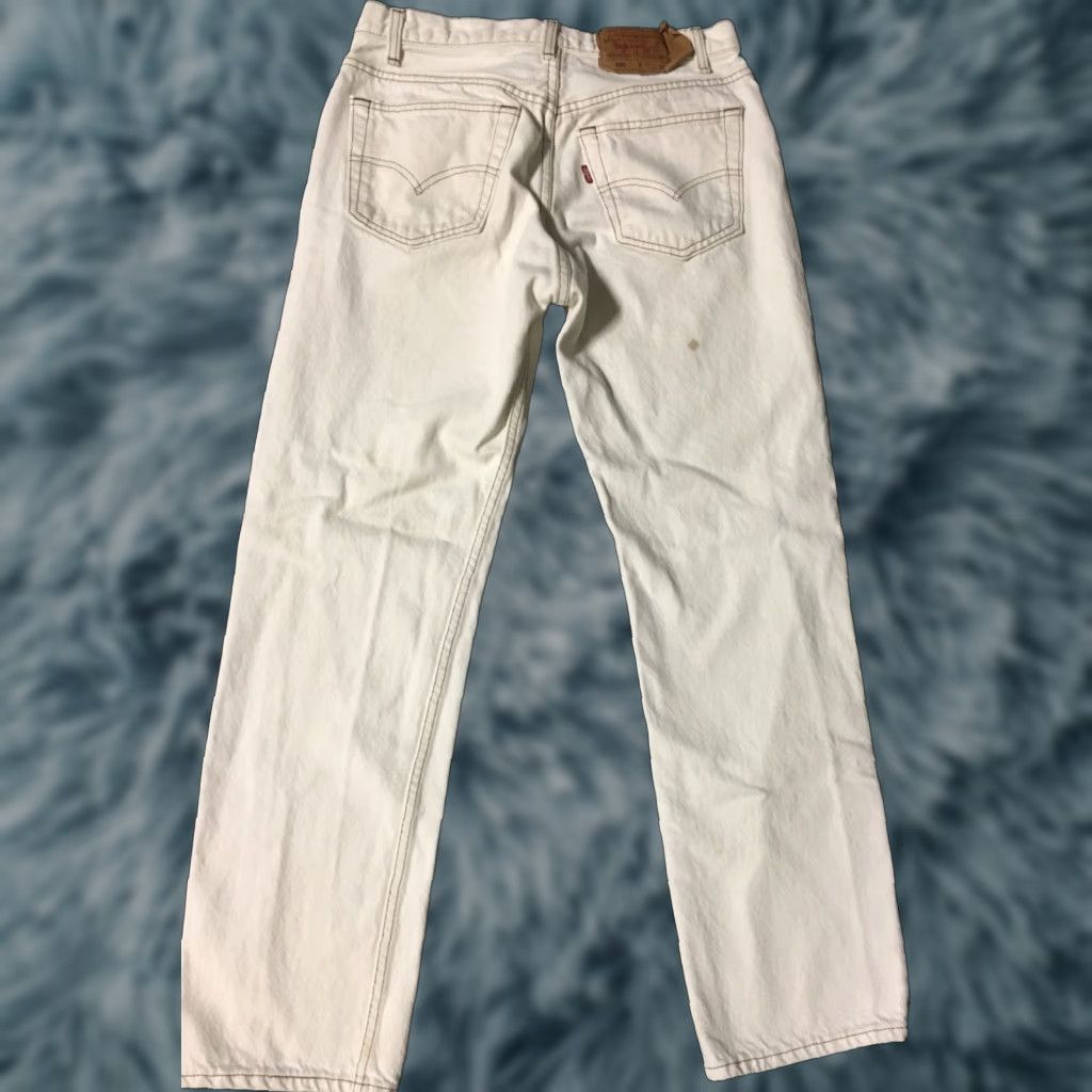 Levi's VINTAGE Levi's 501 Jeans Button Fly Regular 30 White Denim Distressed Paint 80s 90s USA Mens Straight потр Size US 30 / EU 46 - 1 Thumbnail