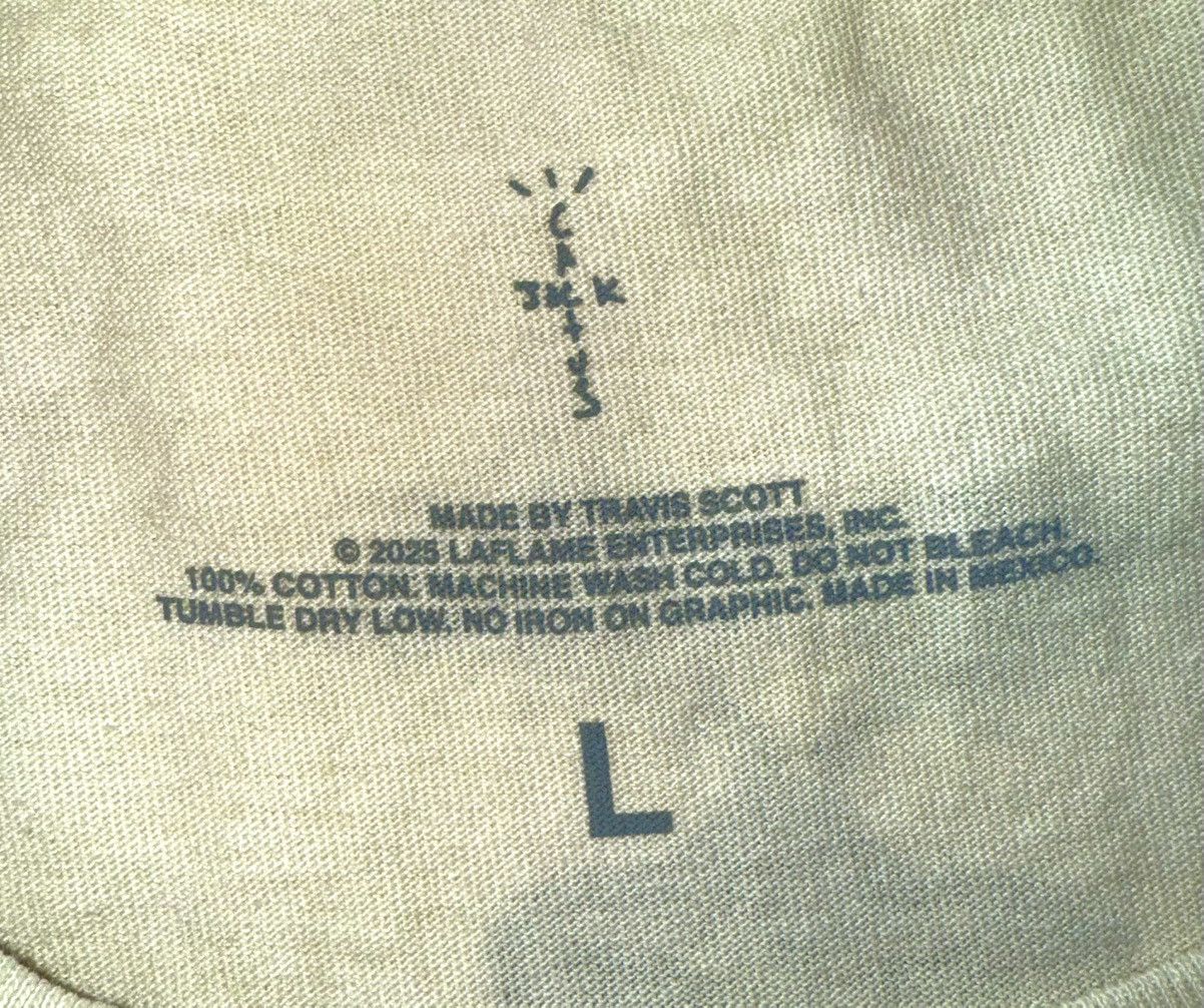 Travis Scott Travis Scott Coachella ‘25 ECHOES IN THE DESERT T- Shirt Size US L / EU 52-54 / 3 - 3 Thumbnail