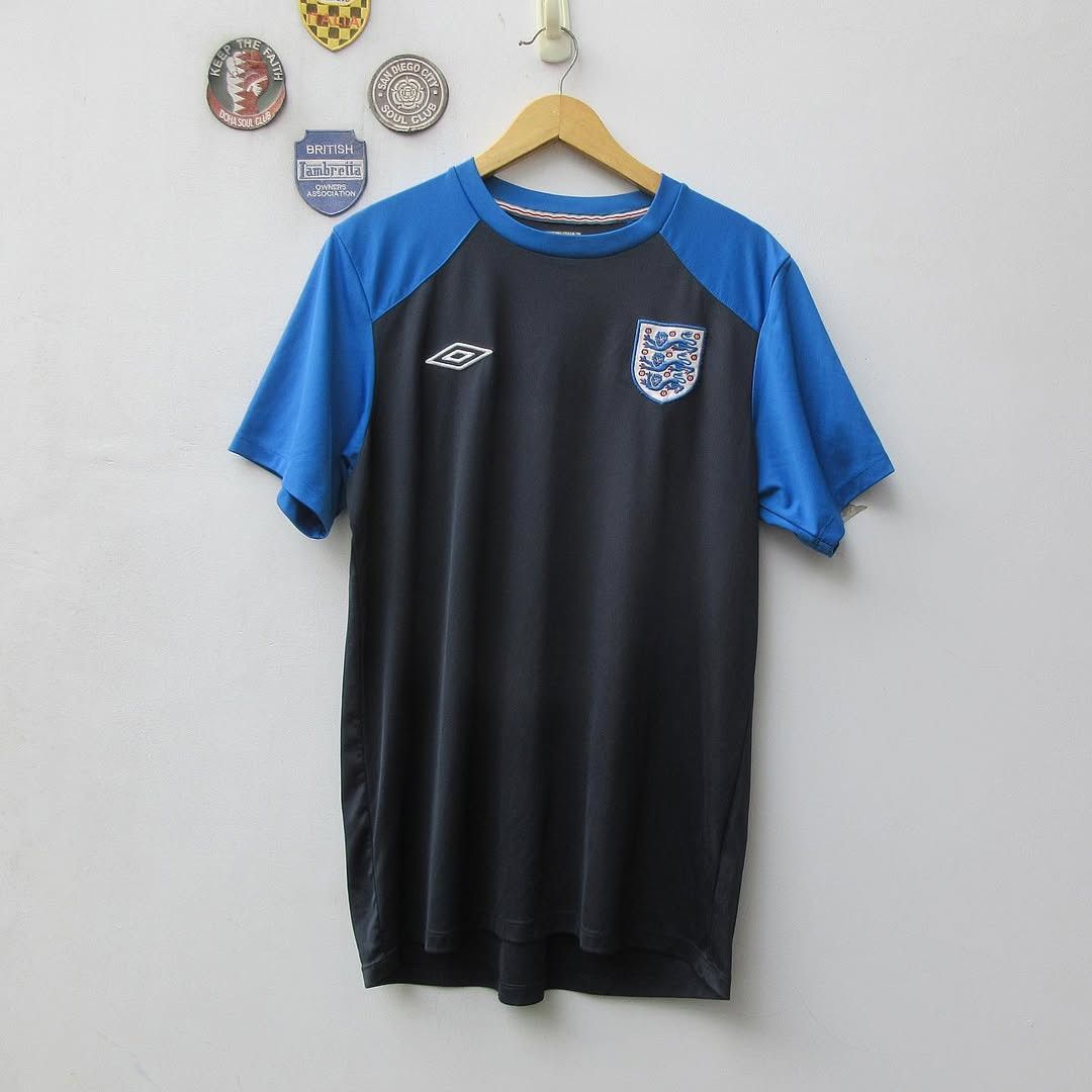 Umbro Umbro England Jersey Blue Ringer jersey Sport T Shirt Size US M / EU 48-50 / 2 - 1 Thumbnail