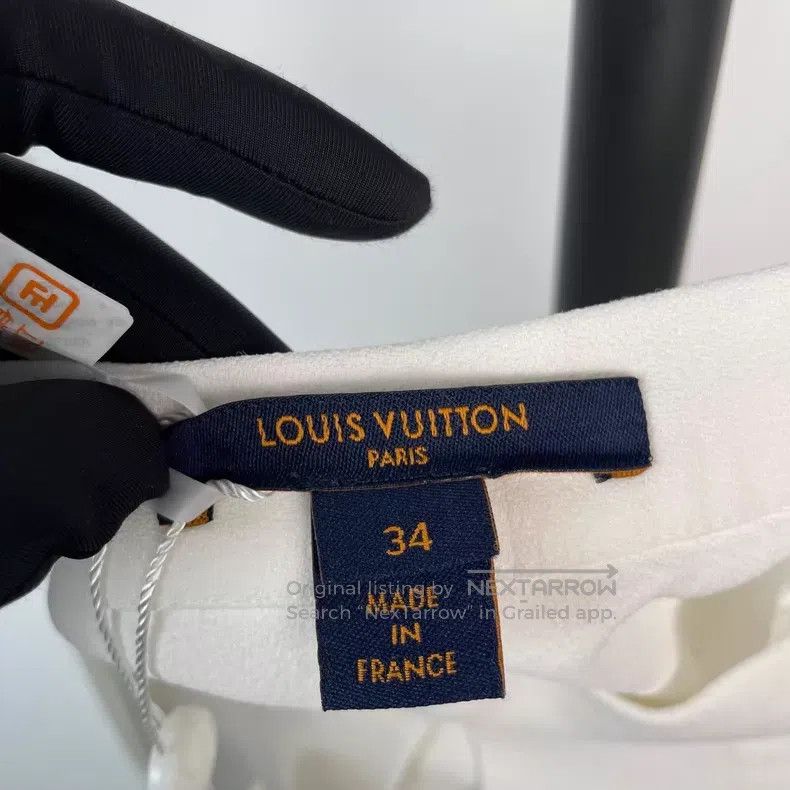 Louis Vuitton Louis Vuitton White long gold button pleated dress Size XXS / US 00 / IT 34 - 6 Thumbnail