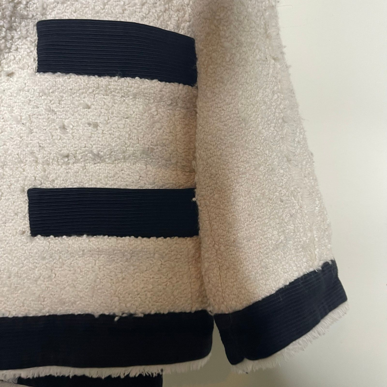 Other CALLAS MILANO Isabel Two-tone Bouclé Jacket In Weiss Size XS / US 0-2 / IT 36-38 - 9 Thumbnail