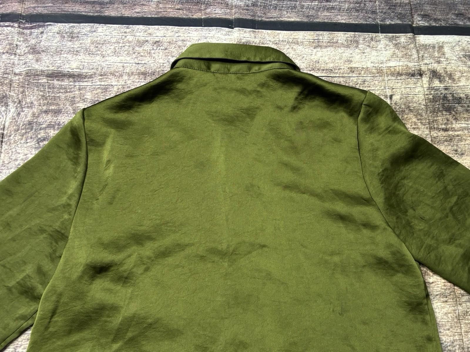 Aritzia Aritzia Wilfred Top Women XS Satin Green Shirt Career Collar Size XS / US 0-2 / IT 36-38 - 8 Thumbnail