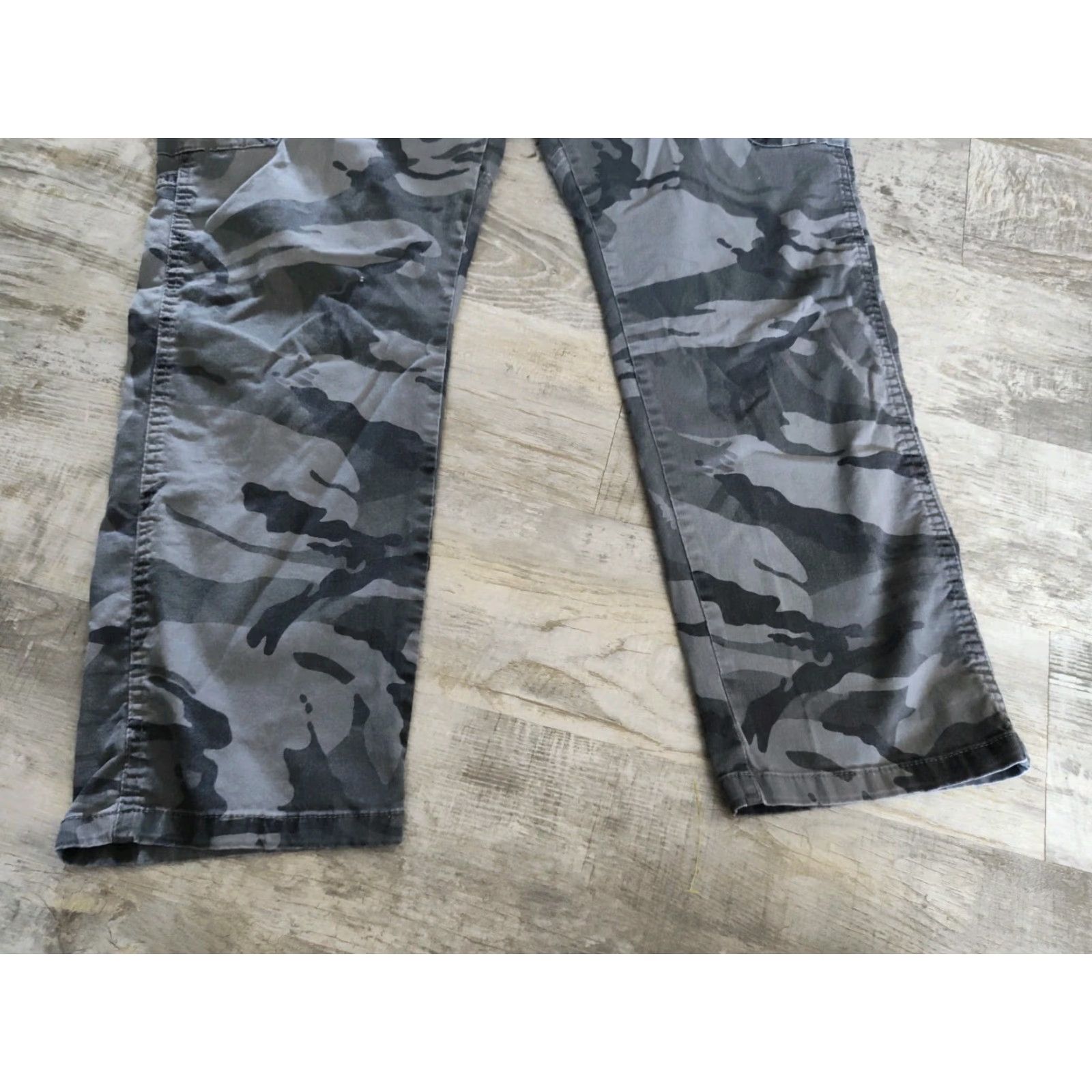 Wrangler VINTAGE Wrangler Mens Cargo Pants 42 Tapered Camouflage Cotton Blend Outdoor Stretch Fall Winter 90s Size US 42 / EU 58 - 2 Thumbnail