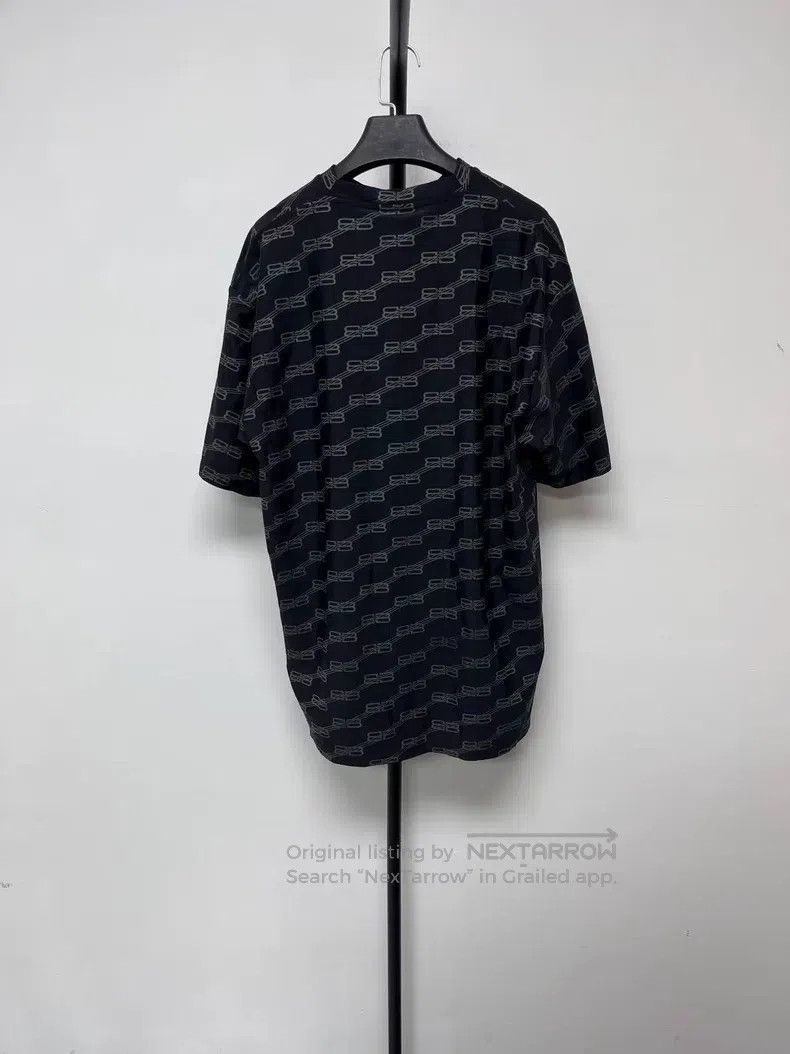 Balenciaga Balenciaga Pattern Full Print Crew Neck Short Sleeve T-Shi Size US XS / EU 42 / 0 - 2 Thumbnail