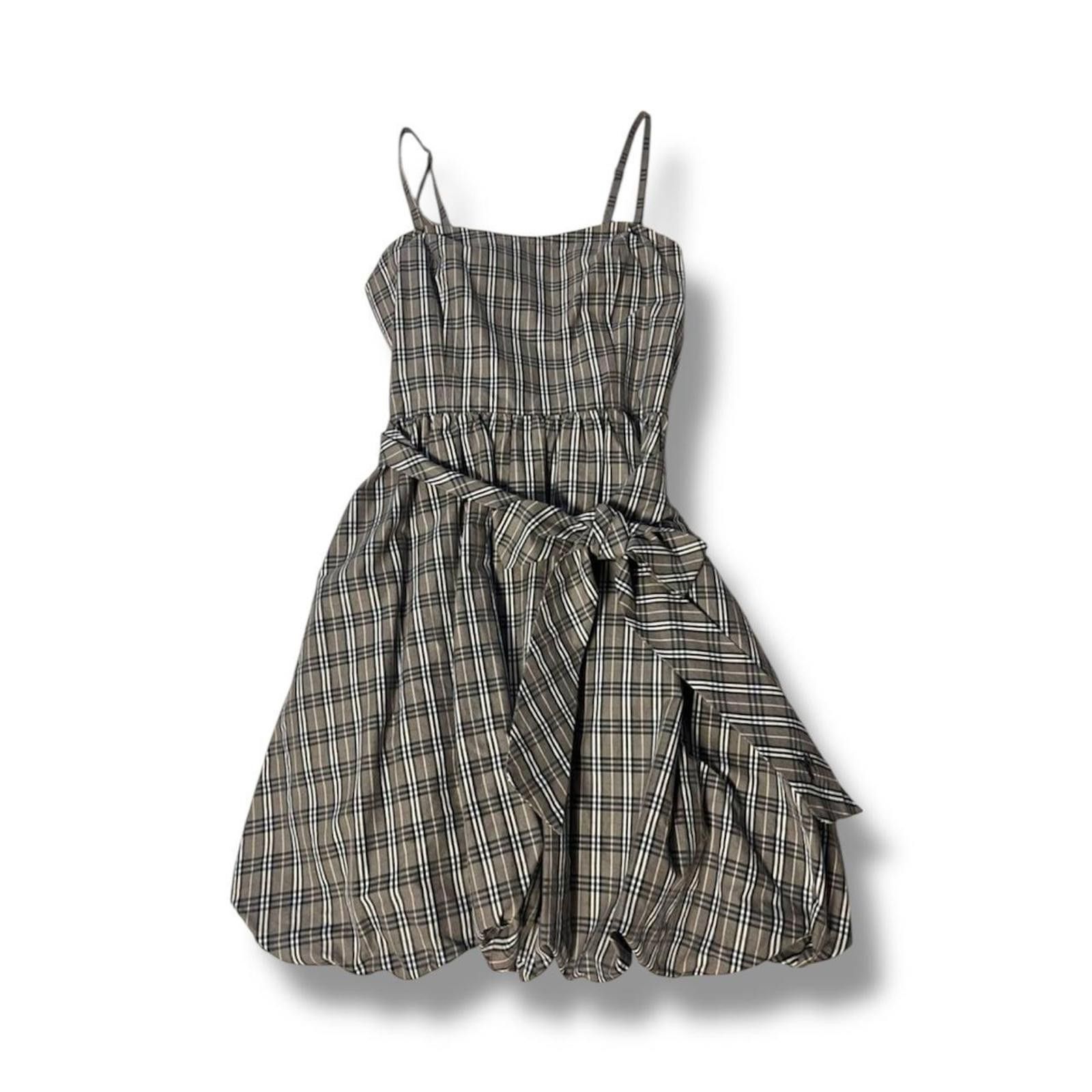 Burberry Burberry coquette Japanese exclusive balloon style dress Size XS / US 0-2 / IT 36-38 - 1 Thumbnail