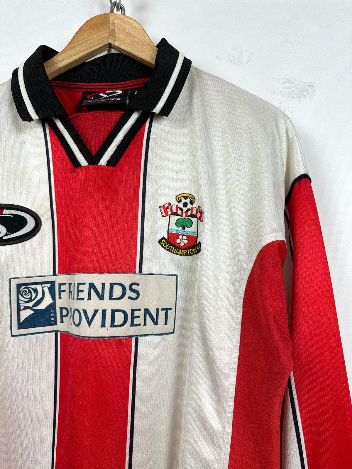 Vintage 2001/01 In-House Southampton Long Sleeve Vintage Jersey Size US L / EU 52-54 / 3 - 5 Thumbnail