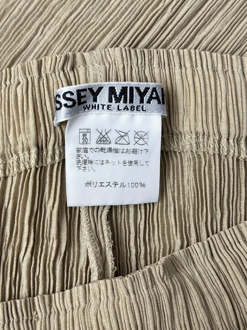 Issey Miyake Issey Miyake size:2 Light brownish green wicker pleated pa Size 31" - 4 Thumbnail