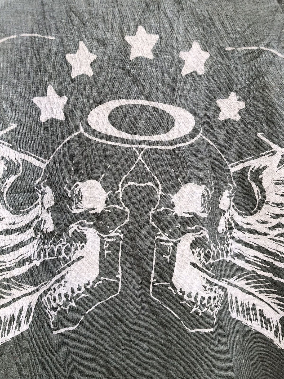 Oakley × Vintage Vintage Y2K Oakley Skulls Afflictions Centre Logo Tee Size US S / EU 44-46 / 1 - 3 Thumbnail